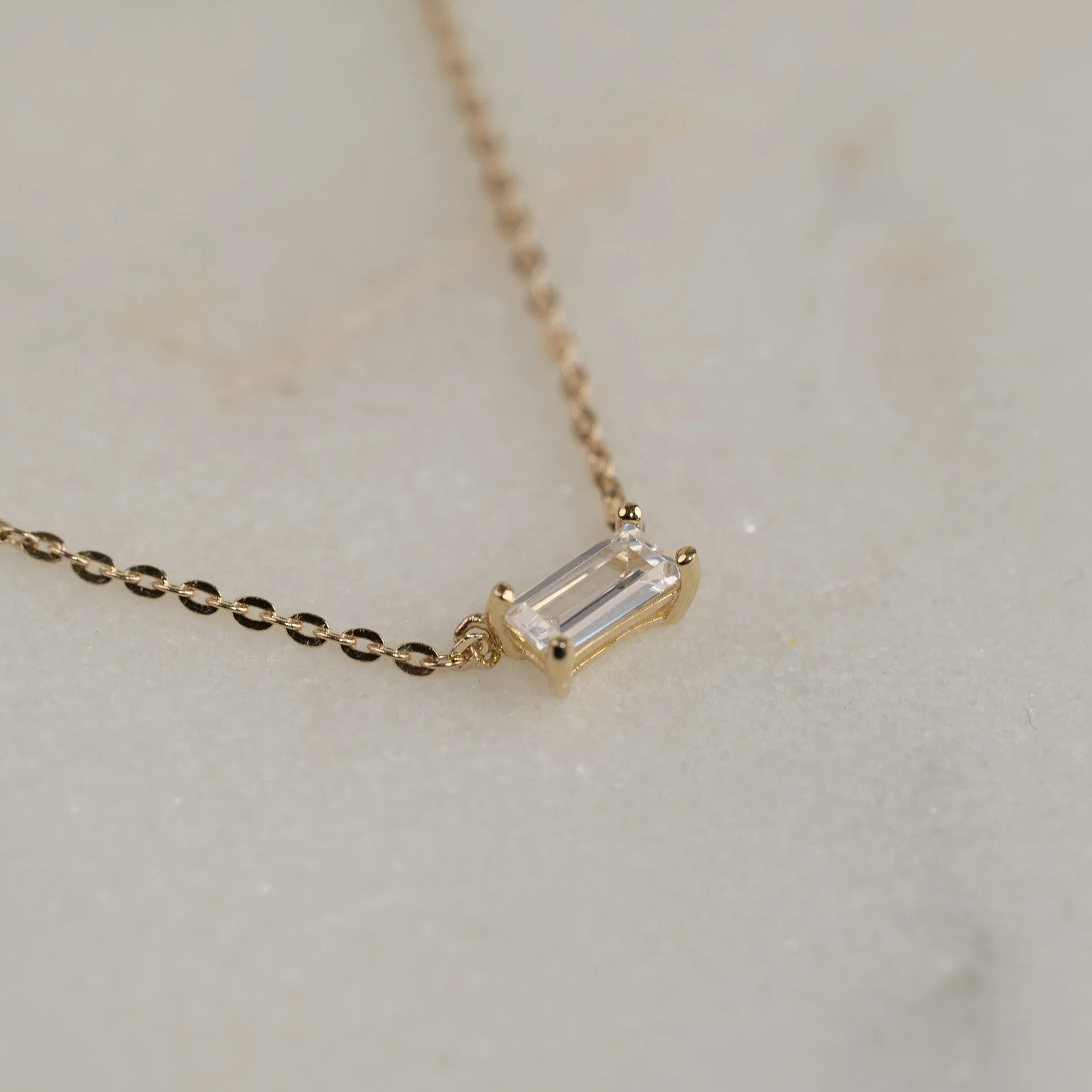 KATERINA CRYSTAL SOLID GOLD NECKLACE - Image 6