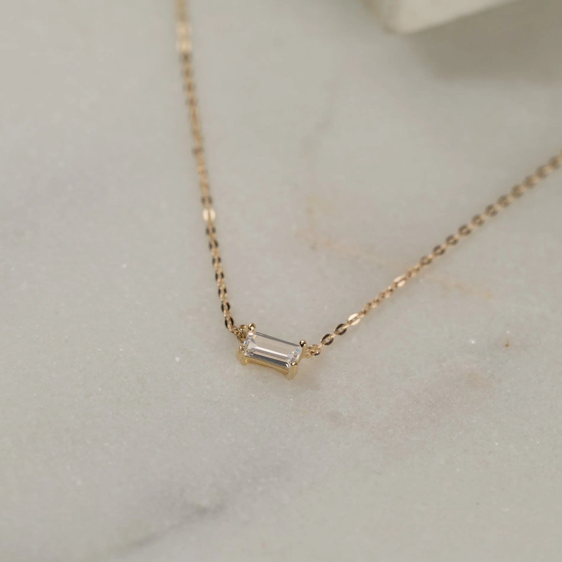 KATERINA CRYSTAL SOLID GOLD NECKLACE - Image 8