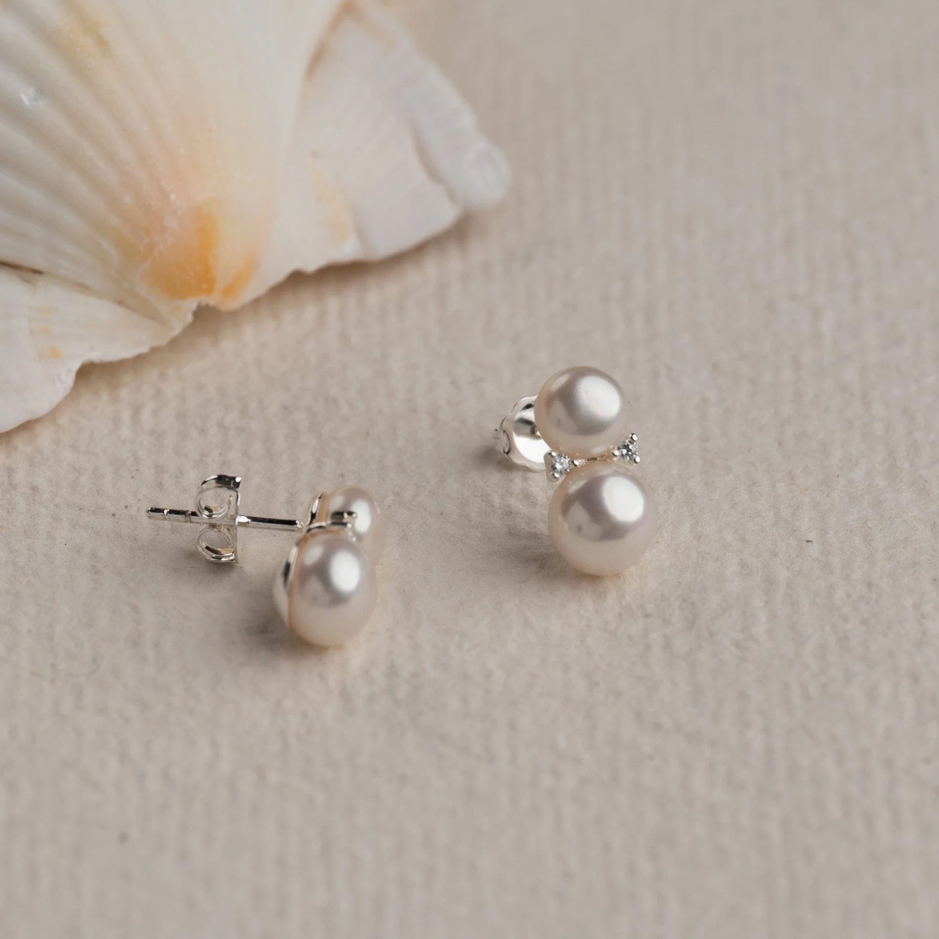 KELLY PEARL SILVER EARRING - Image 3