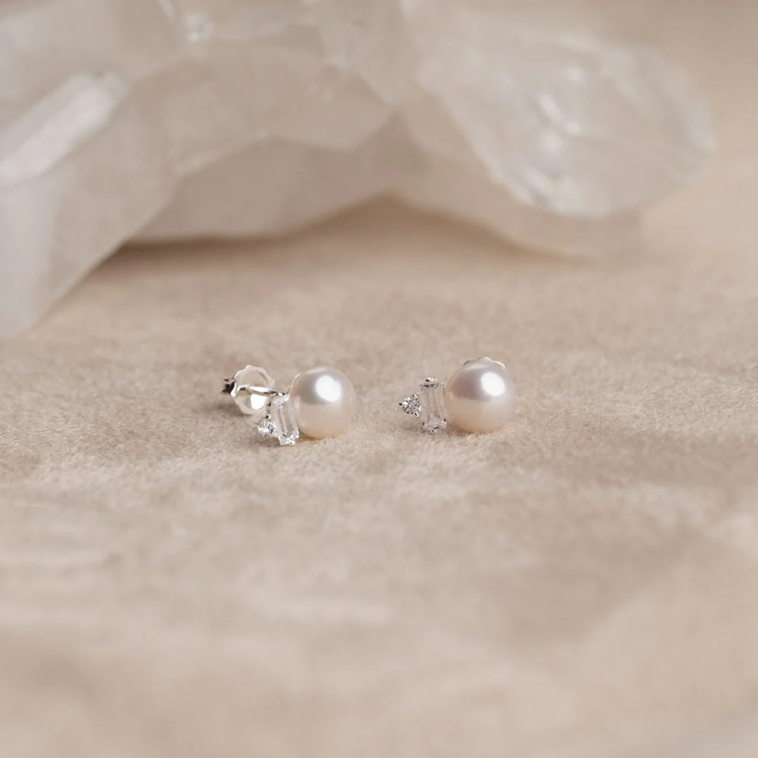 KIRSTIN PEARL SILVER EARRING - Image 2