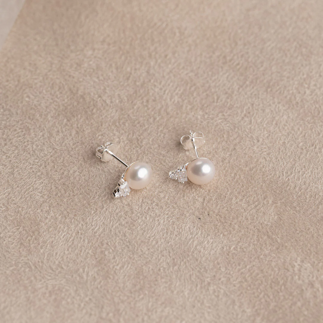 KIRSTIN PEARL SILVER EARRING - Image 6