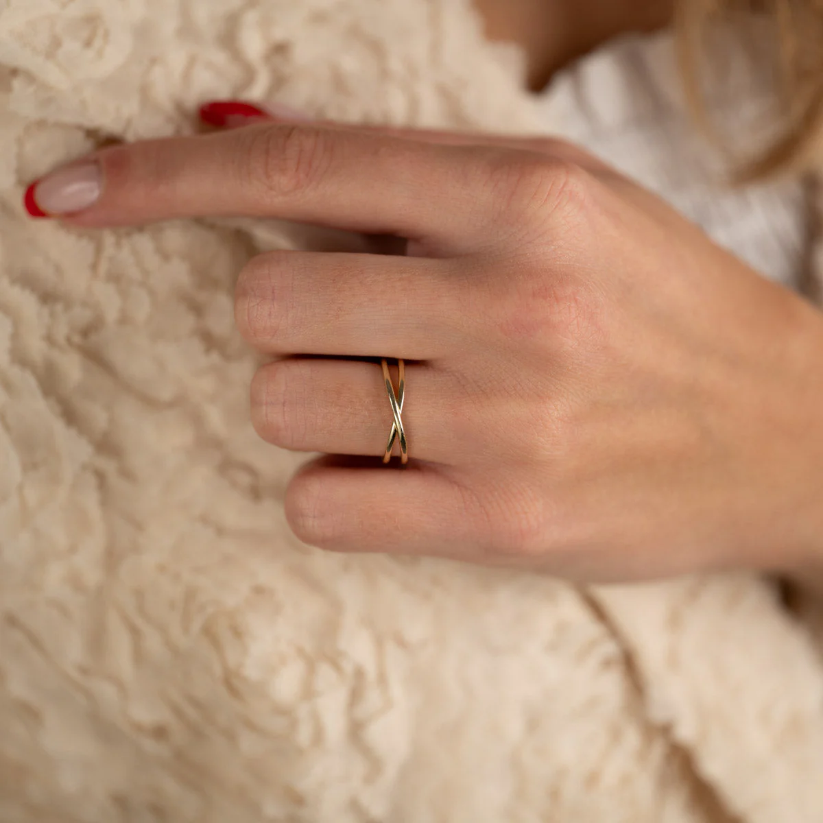LARISSA SOLID GOLD RING - Image 3