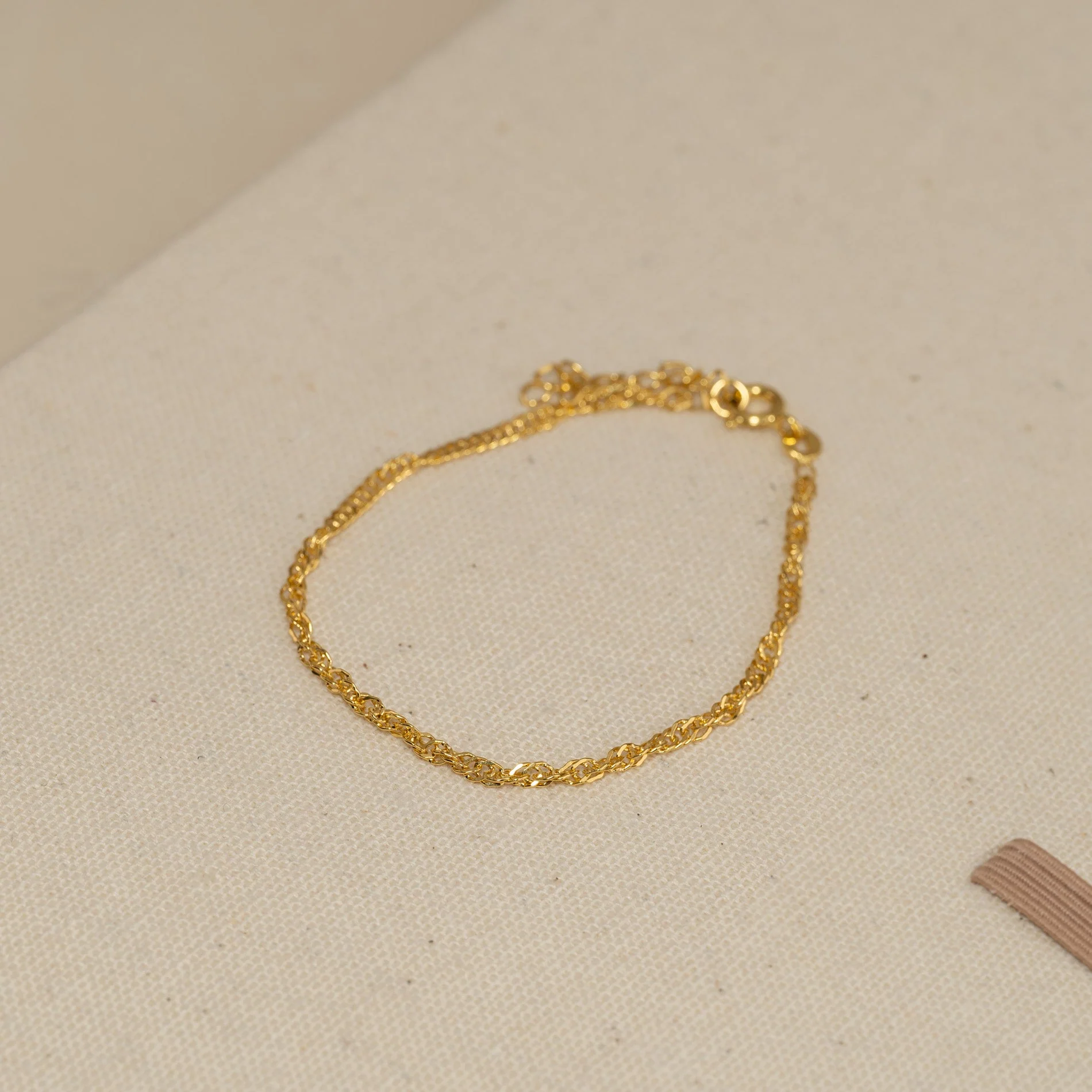 LEONORA GOLDEN BRACELET - Image 6