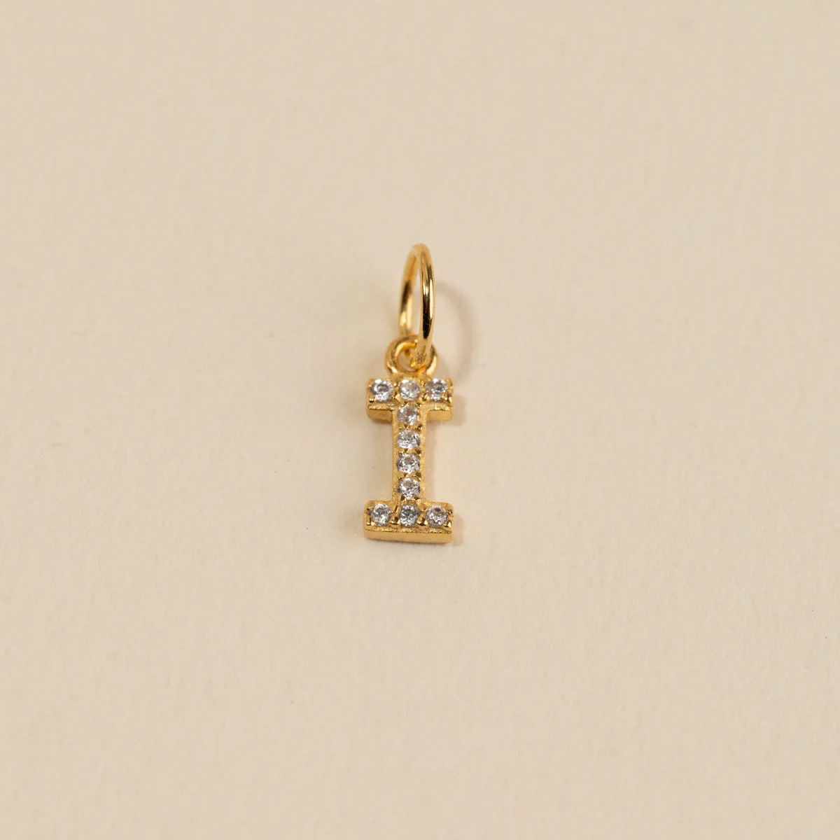 LETTER CRYSTAL GOLDEN PENDANT - Image 11