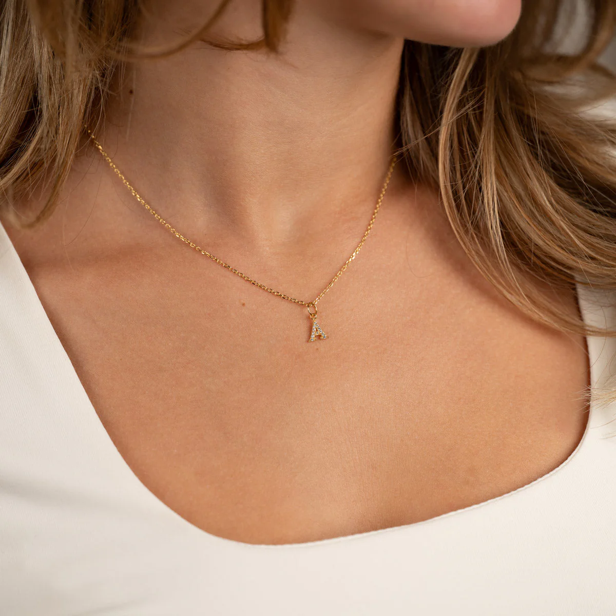 LETTER CRYSTAL GOLDEN PENDANT - Image 2