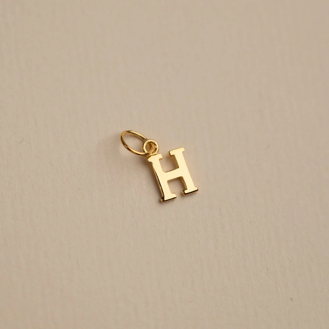 LETTER GOLDEN PENDANT - Image 10