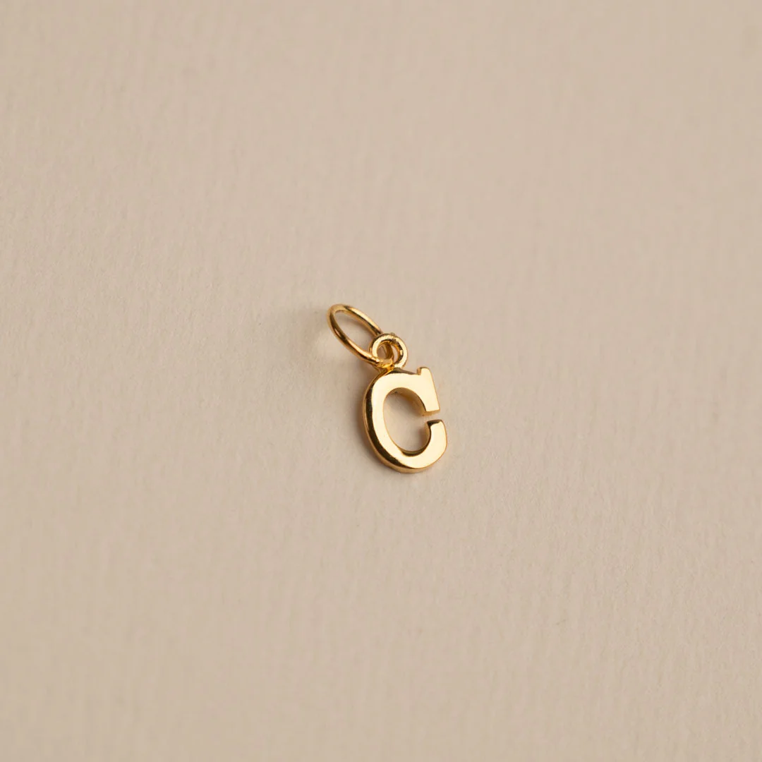 LETTER GOLDEN PENDANT - Image 5