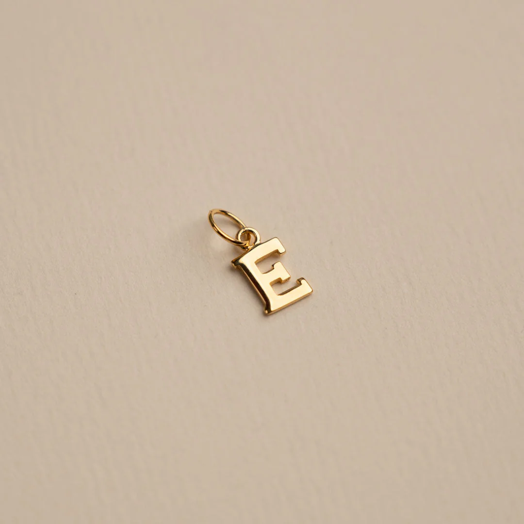 LETTER GOLDEN PENDANT - Image 7