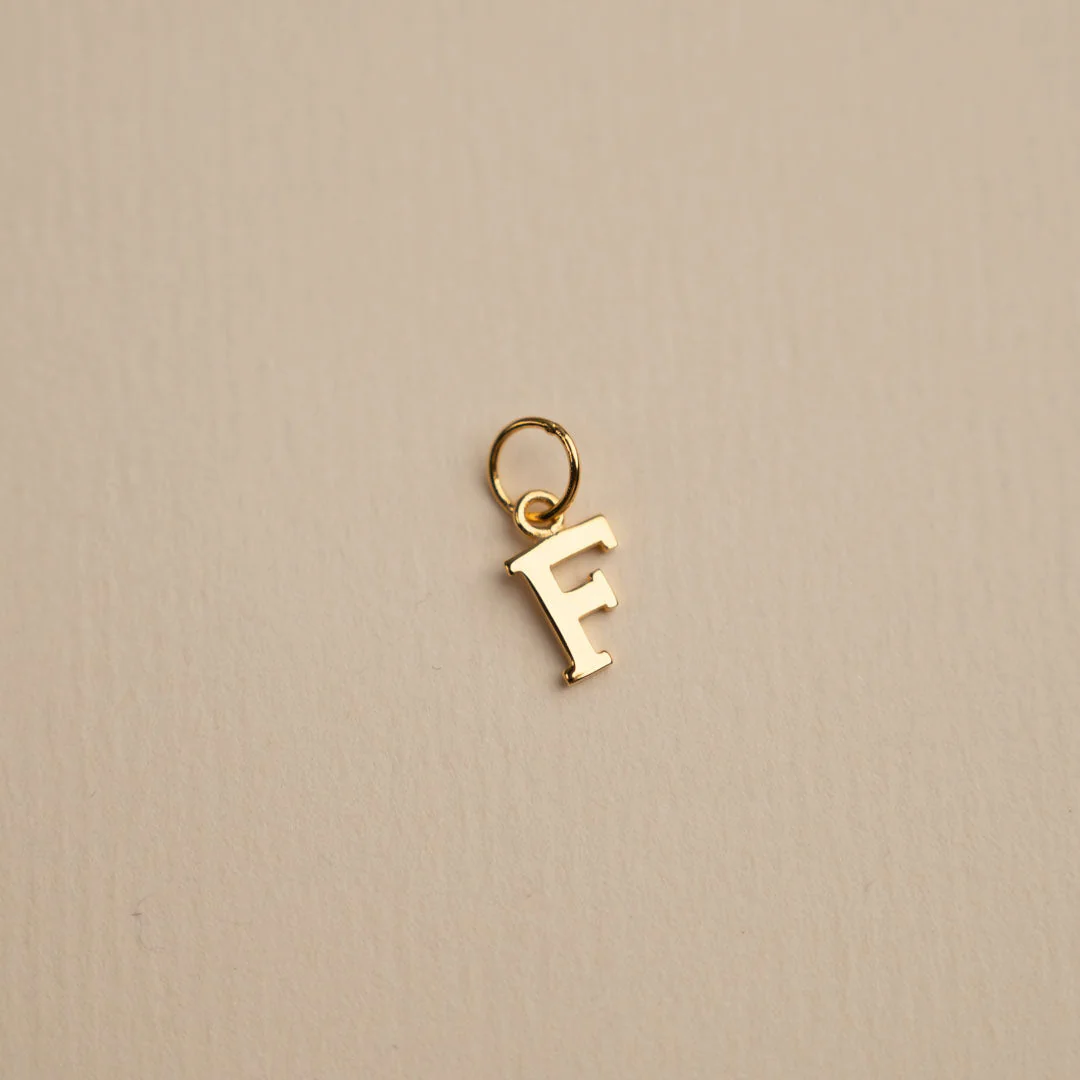 LETTER GOLDEN PENDANT - Image 8
