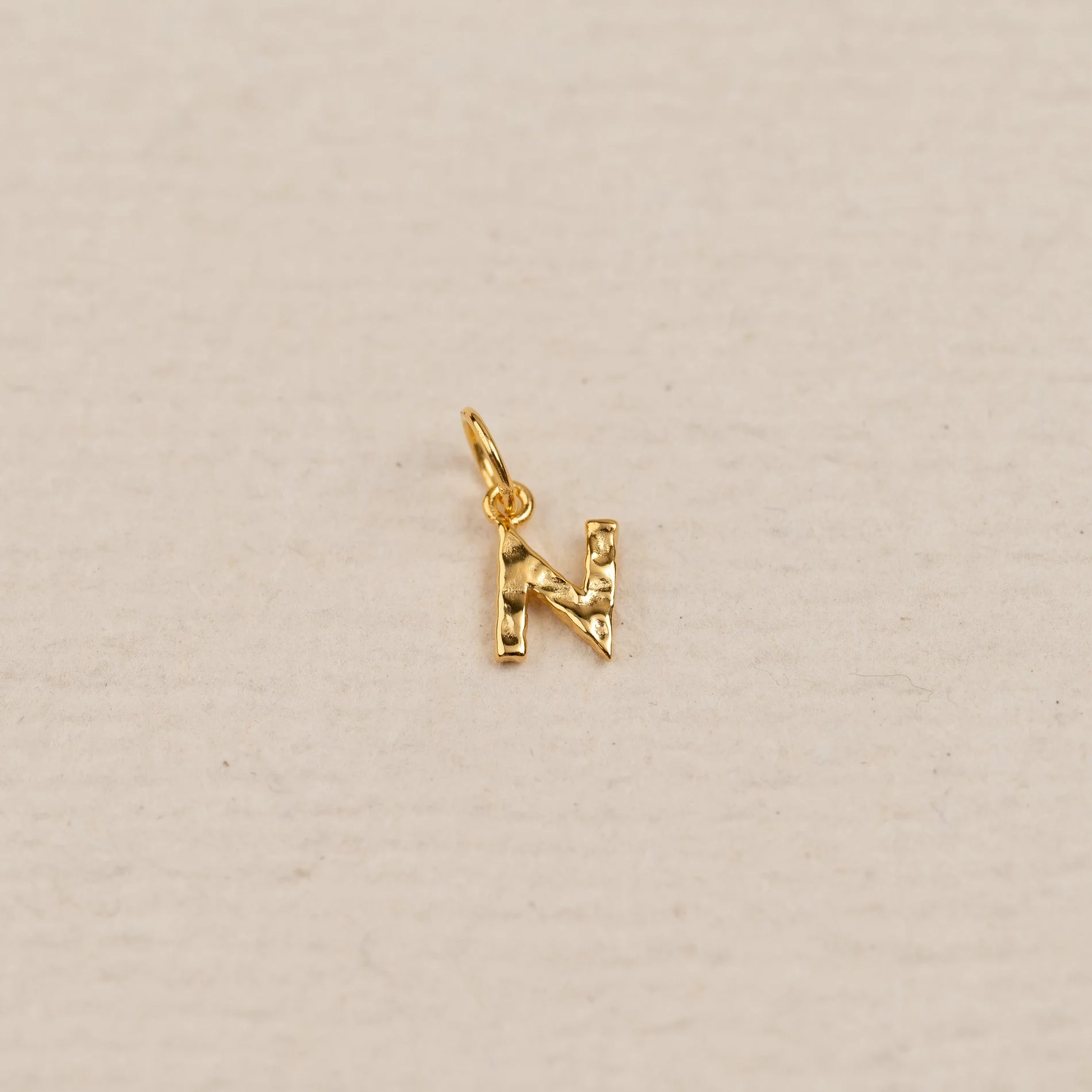 LETTER MOLTEN GOLDEN PENDANT - Image 15