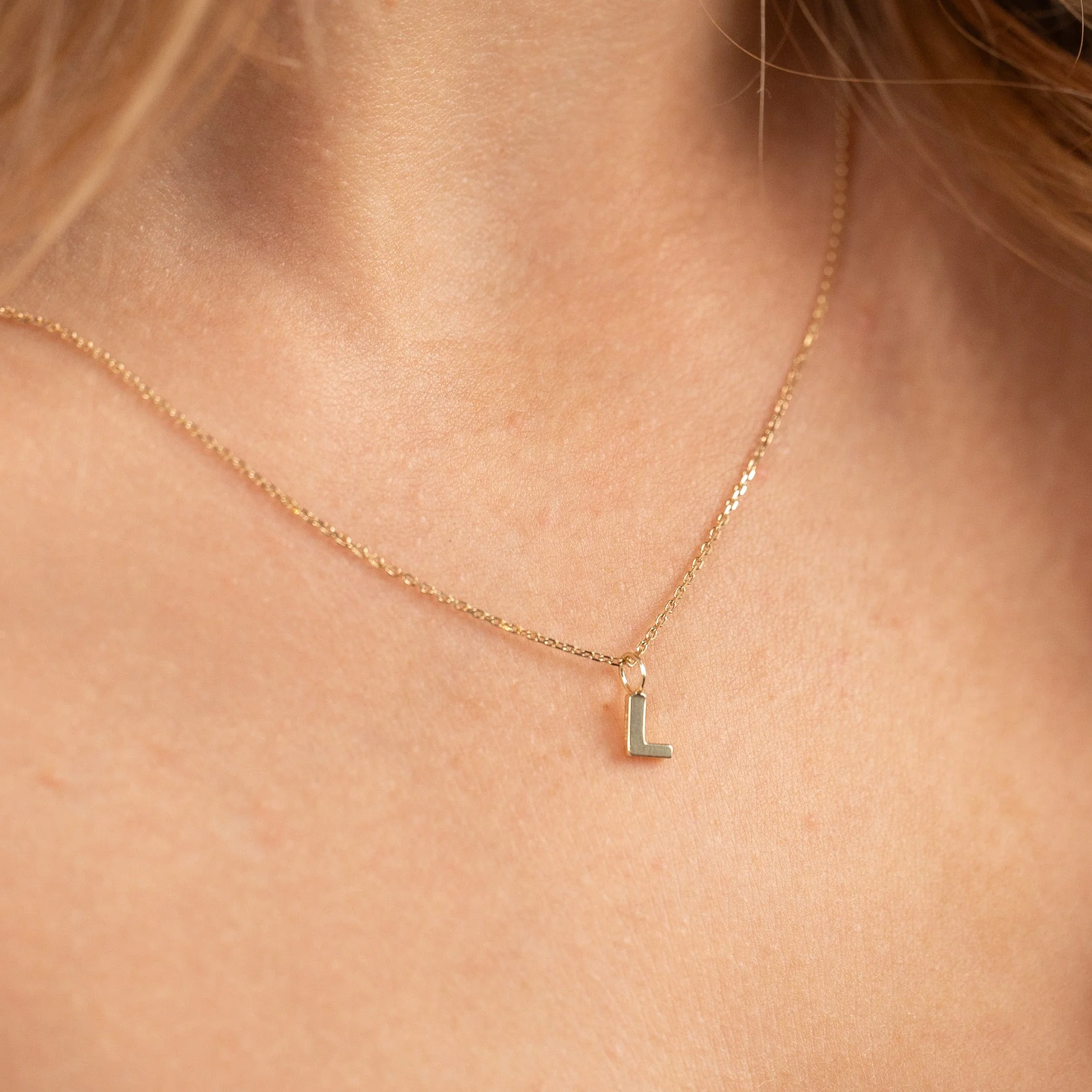 LETTER SOLID GOLD PENDANT - Image 25
