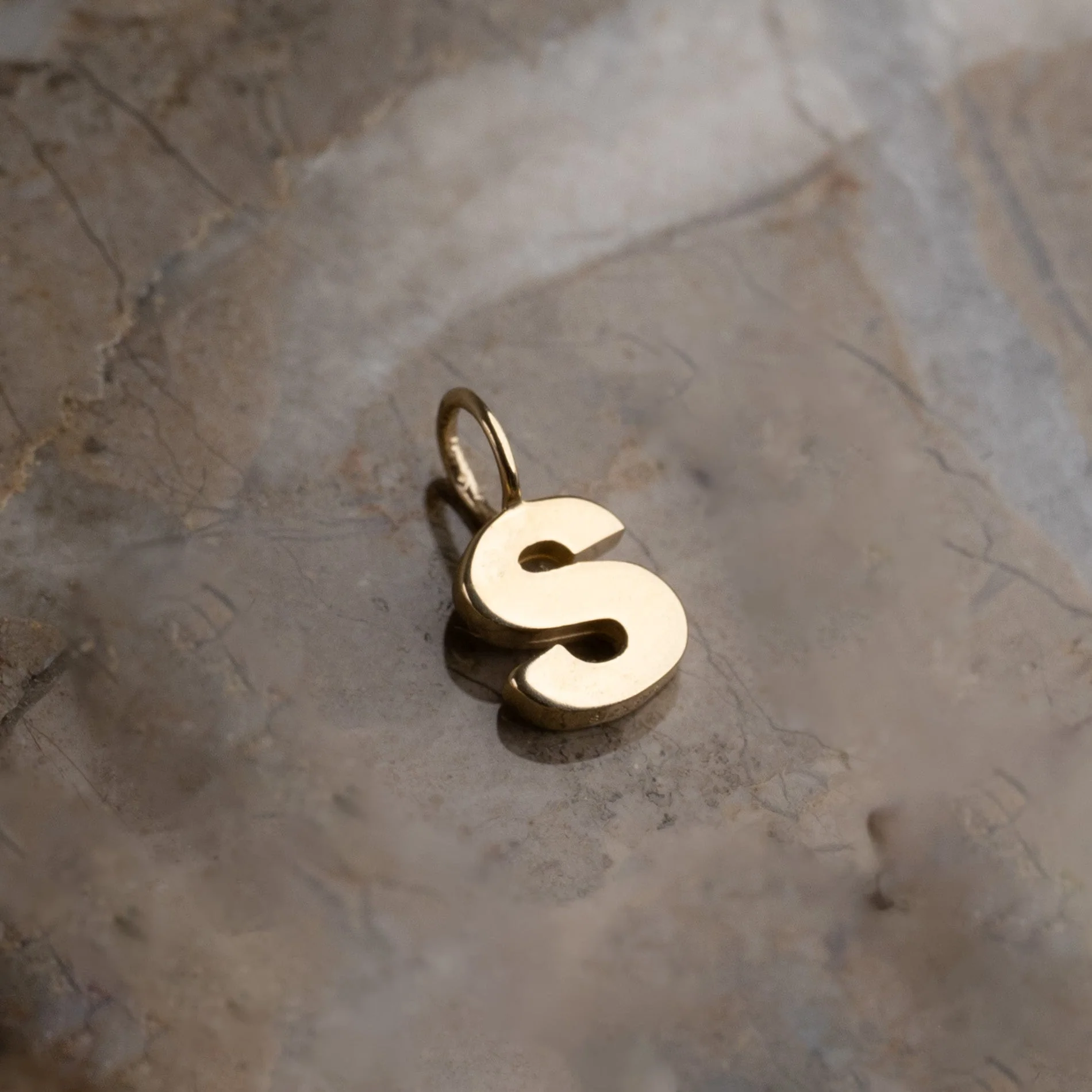 LETTER SOLID GOLD PENDANT - Image 38