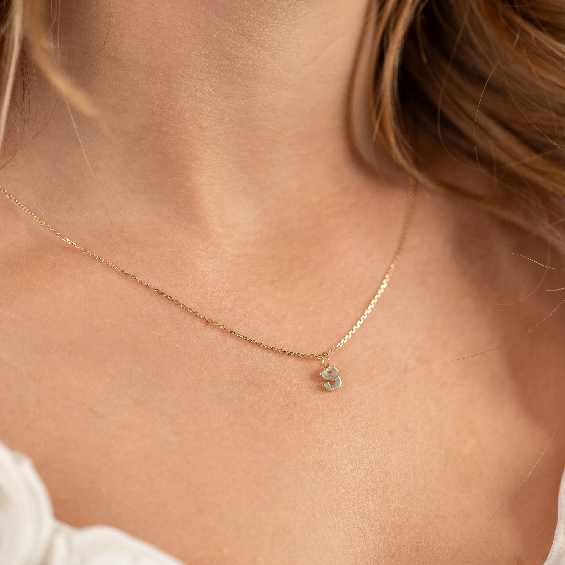 LETTER SOLID GOLD PENDANT - Image 39