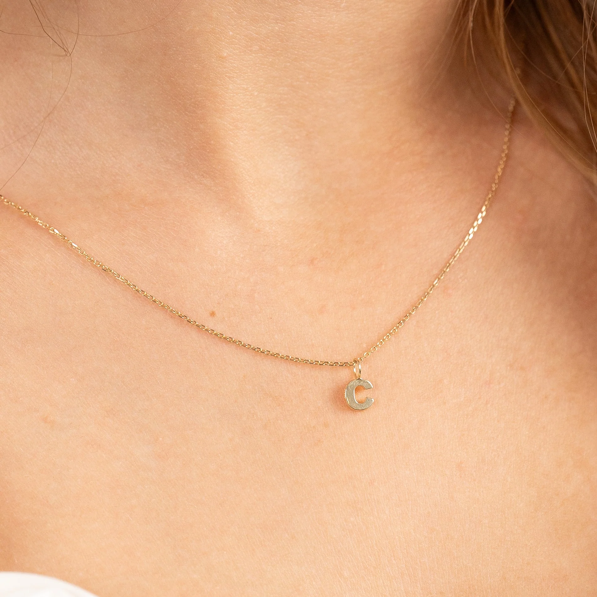 LETTER SOLID GOLD PENDANT - Image 7