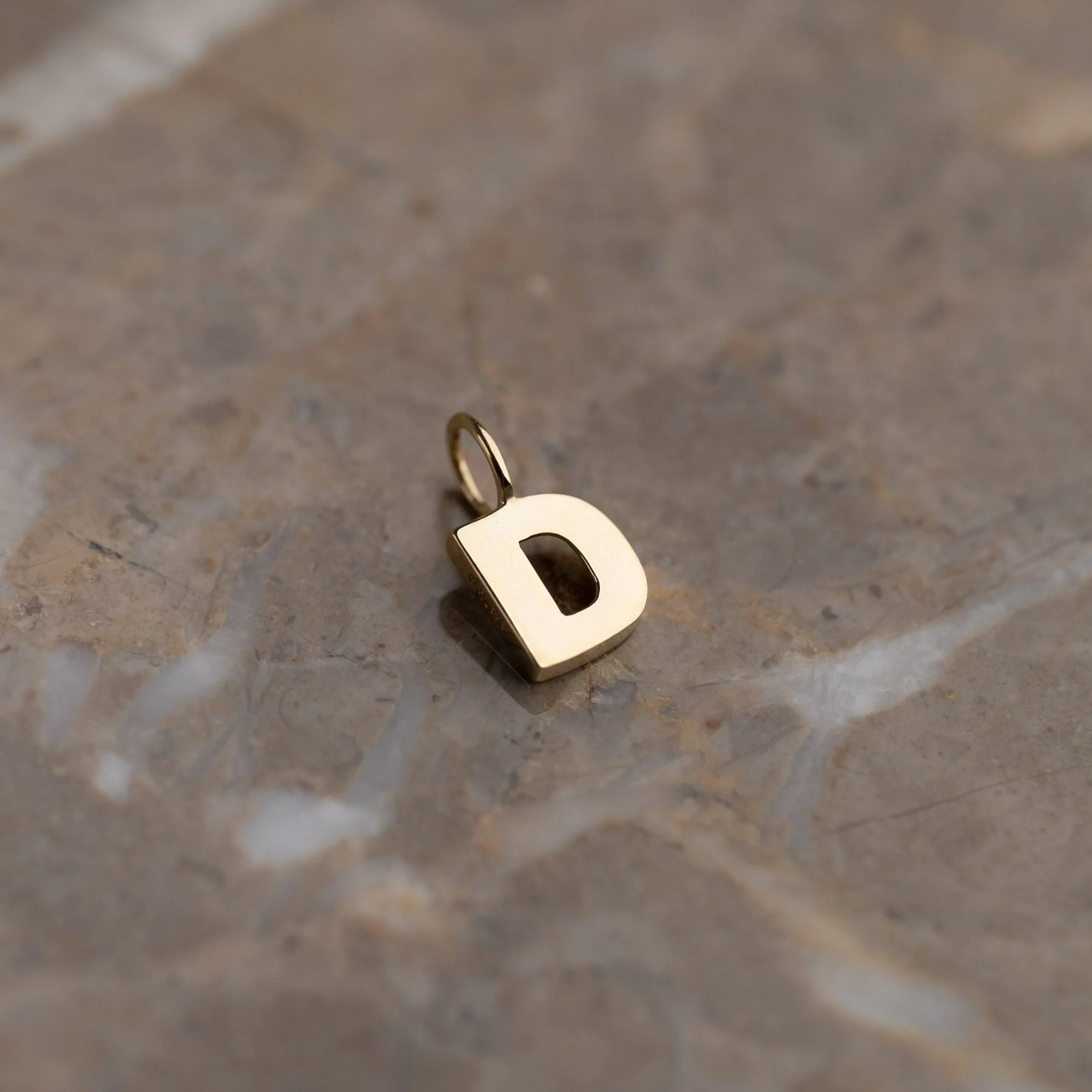 LETTER SOLID GOLD PENDANT - Image 8