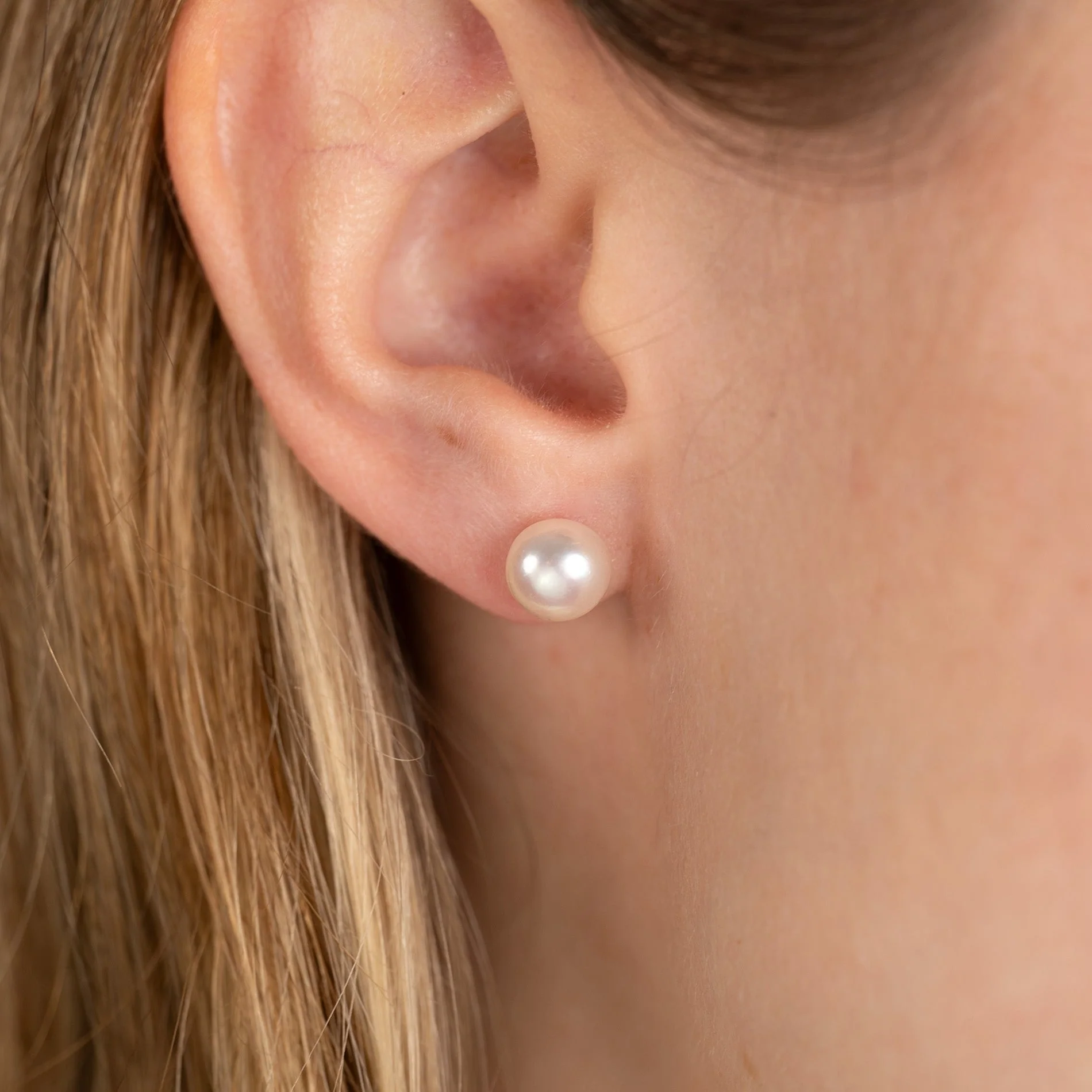LINA PEARL GOLDEN EARRING - Image 3