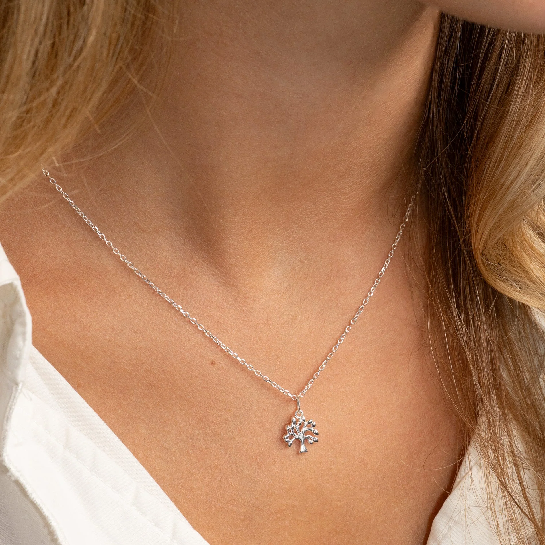 LIV SILVER PENDANT - Image 2