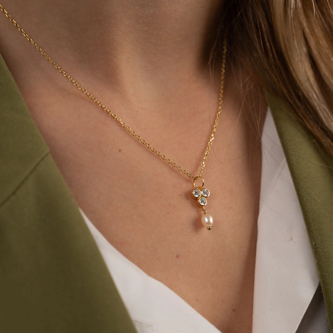 LOUISE PEARL GOLDEN PENDANT - Image 3
