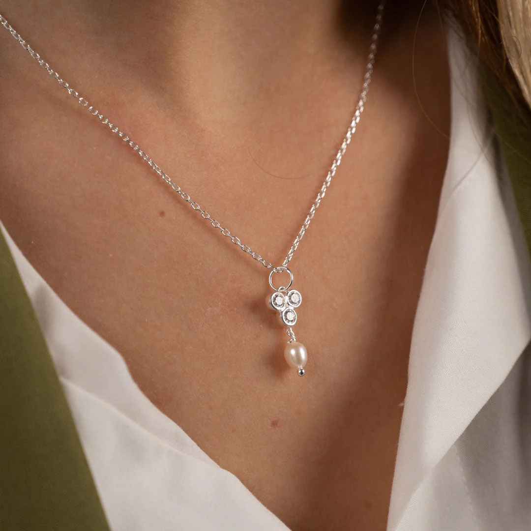 LOUISE PEARL SILVER PENDANT - Image 3