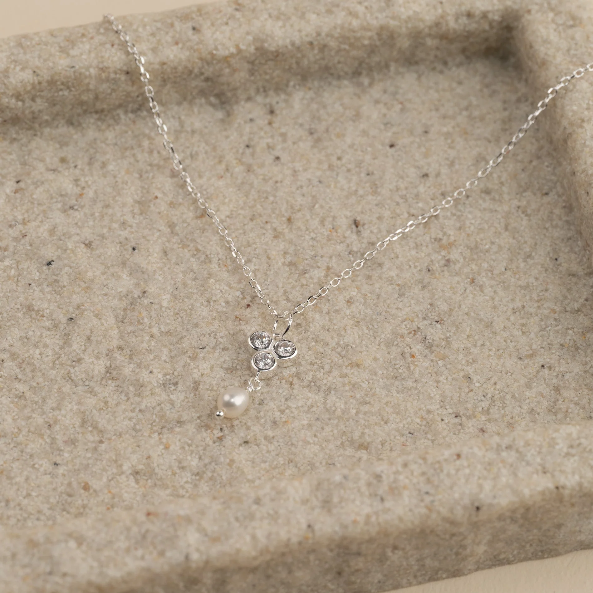 LOUISE PEARL SILVER PENDANT - Image 4