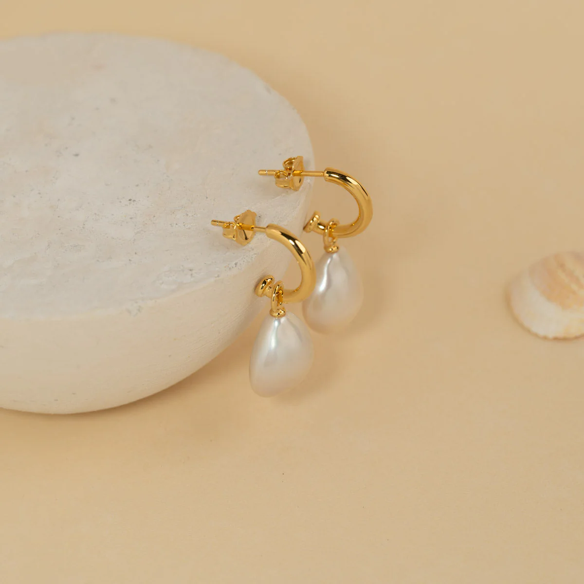 LUCY PEARL GOLDEN EARRING - Image 4