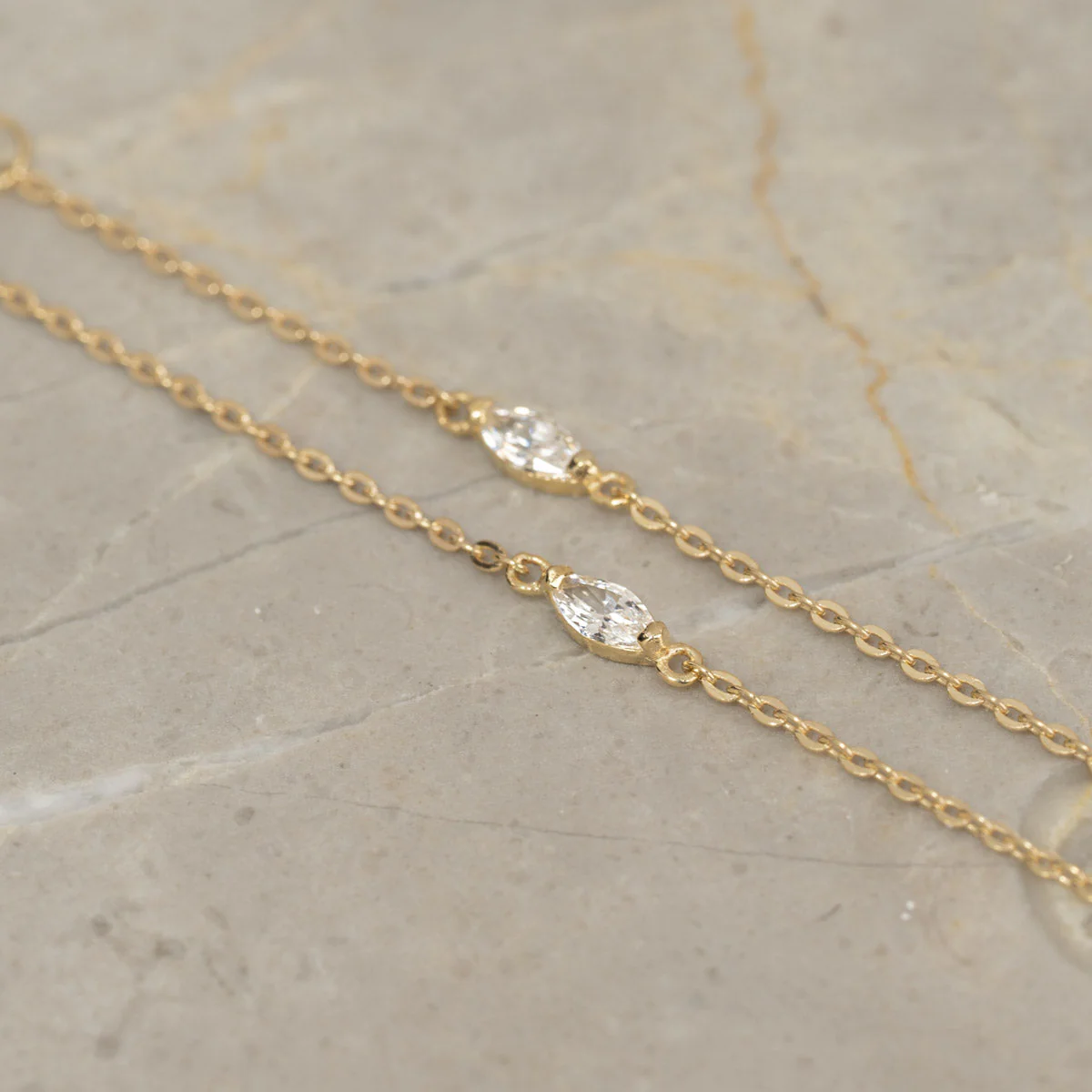 MADELINE CRYSTAL SOLID GOLD BRACELET - Image 6