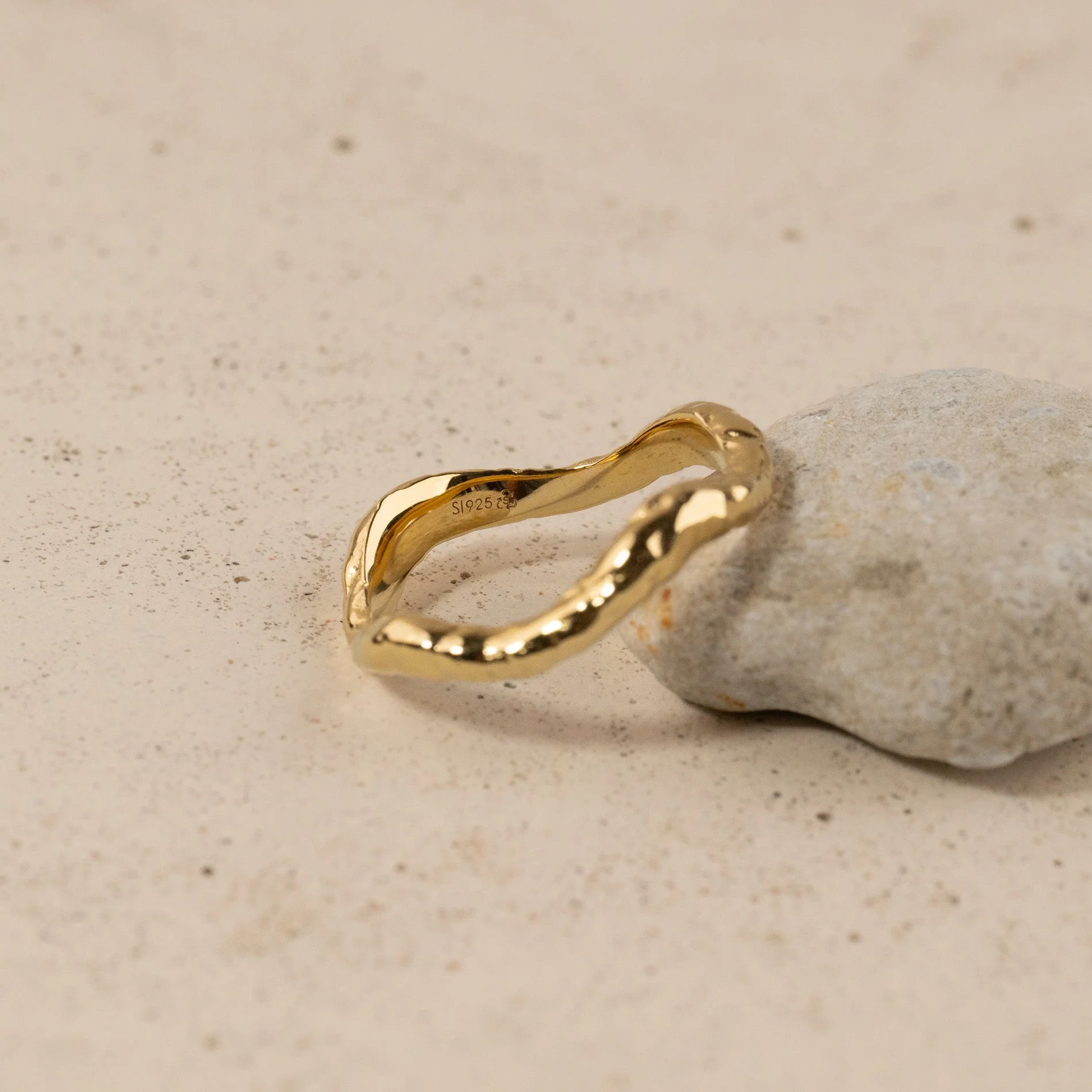 MAIA GOLDEN RING - Image 5