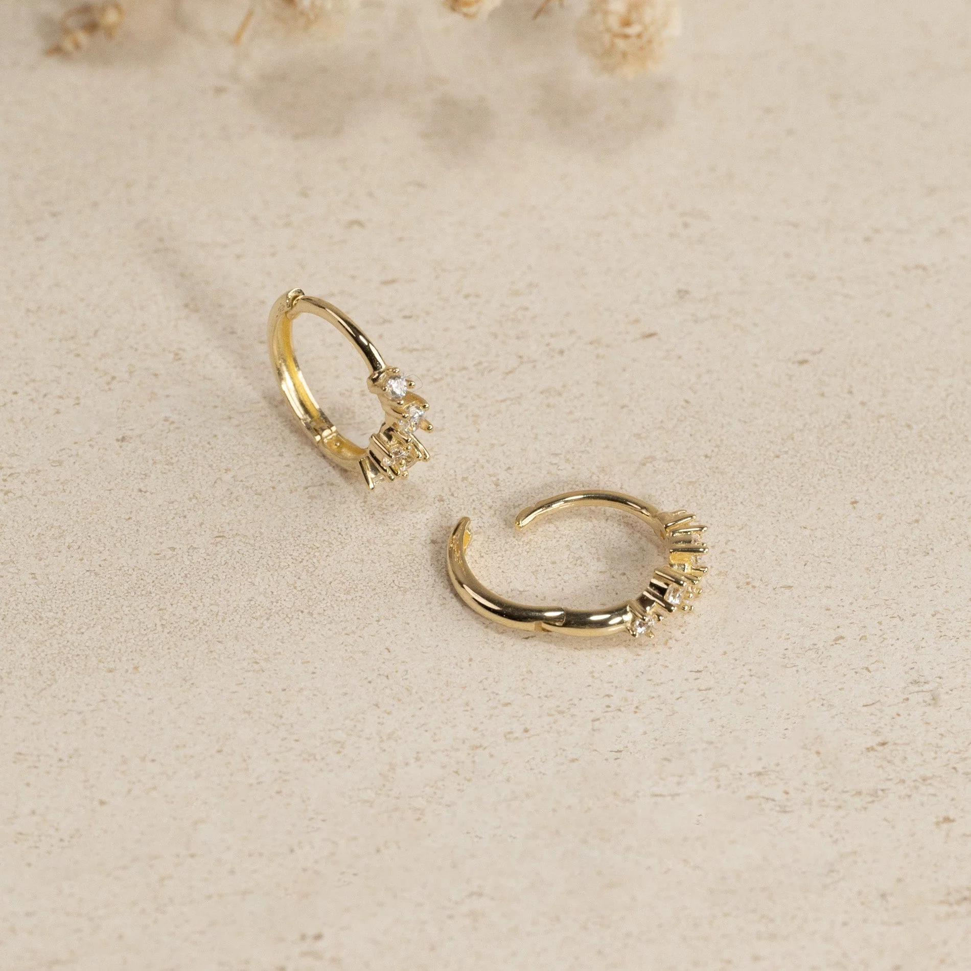 MAISIE CRYSTAL SOLID GOLD CREOL EARRING - Image 6