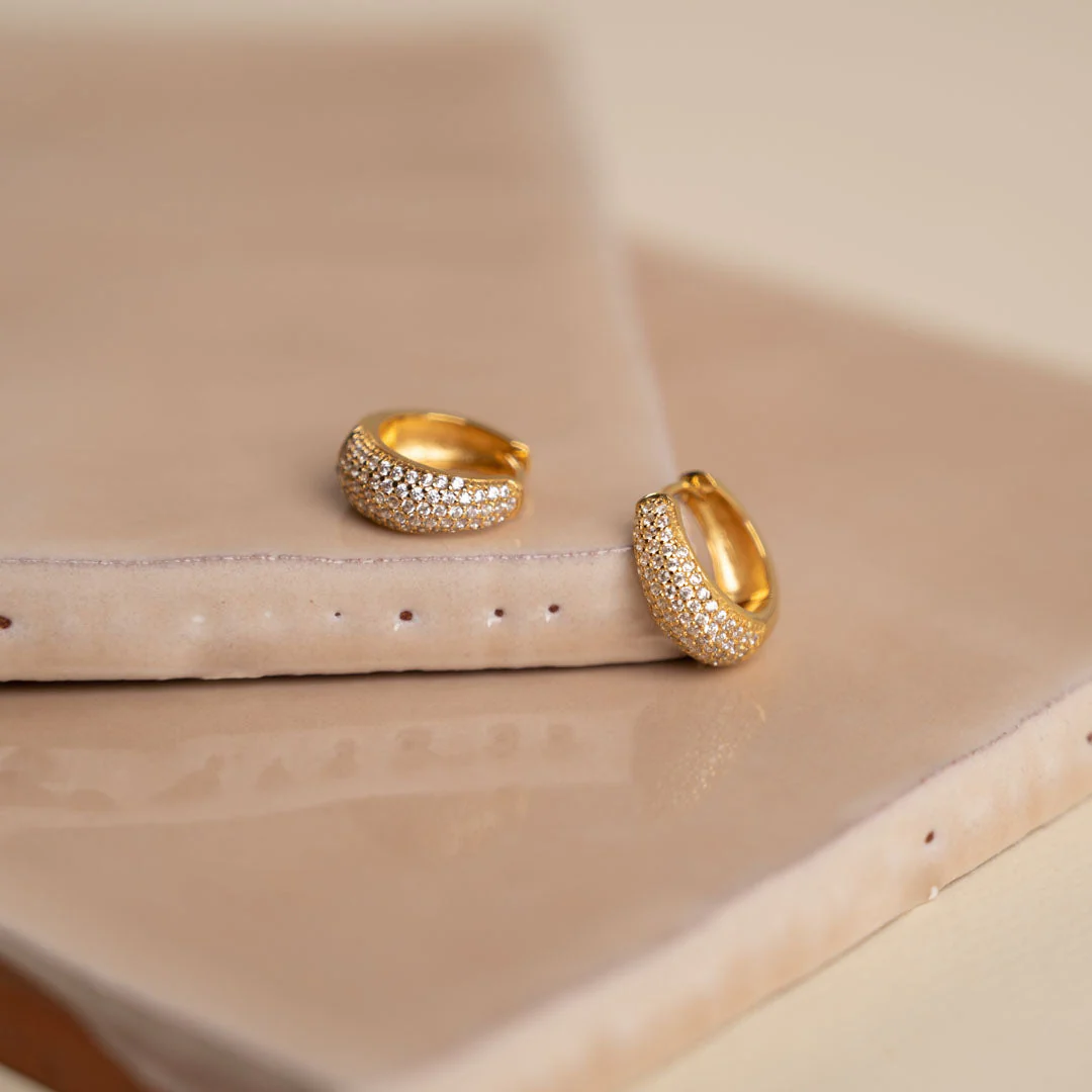 MARY CRYSTAL GOLDEN CREOL EARRING