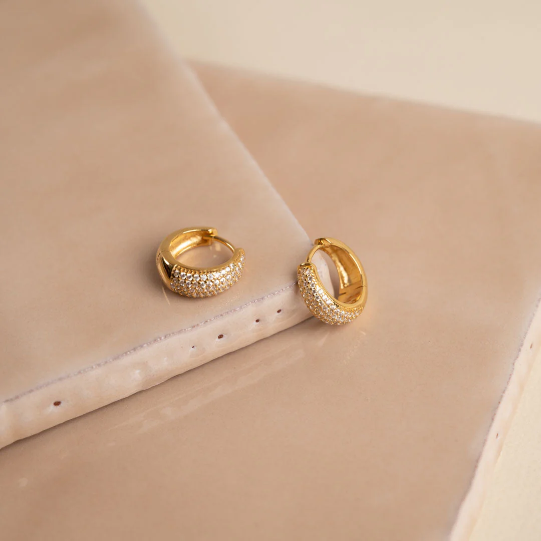MARY CRYSTAL GOLDEN CREOL EARRING - Image 3
