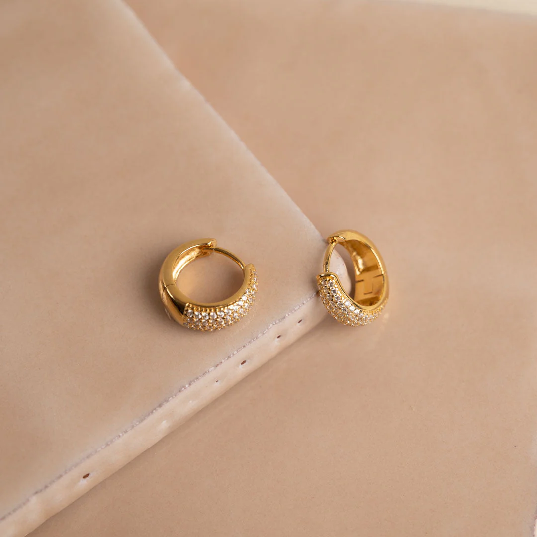MARY CRYSTAL GOLDEN CREOL EARRING - Image 8