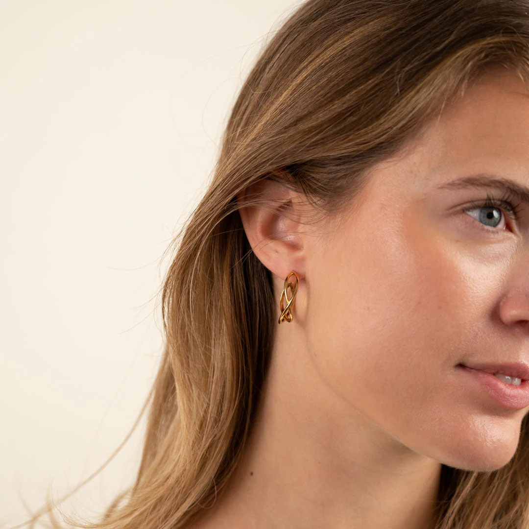 MIA GOLDEN CREOL EARRING - Image 4