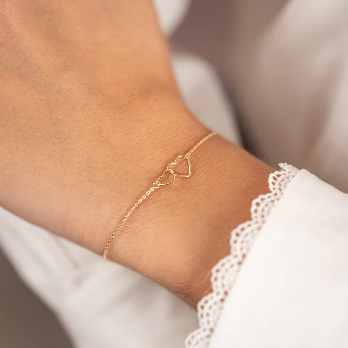 MILA SOLID GOLD BRACELET - Image 2
