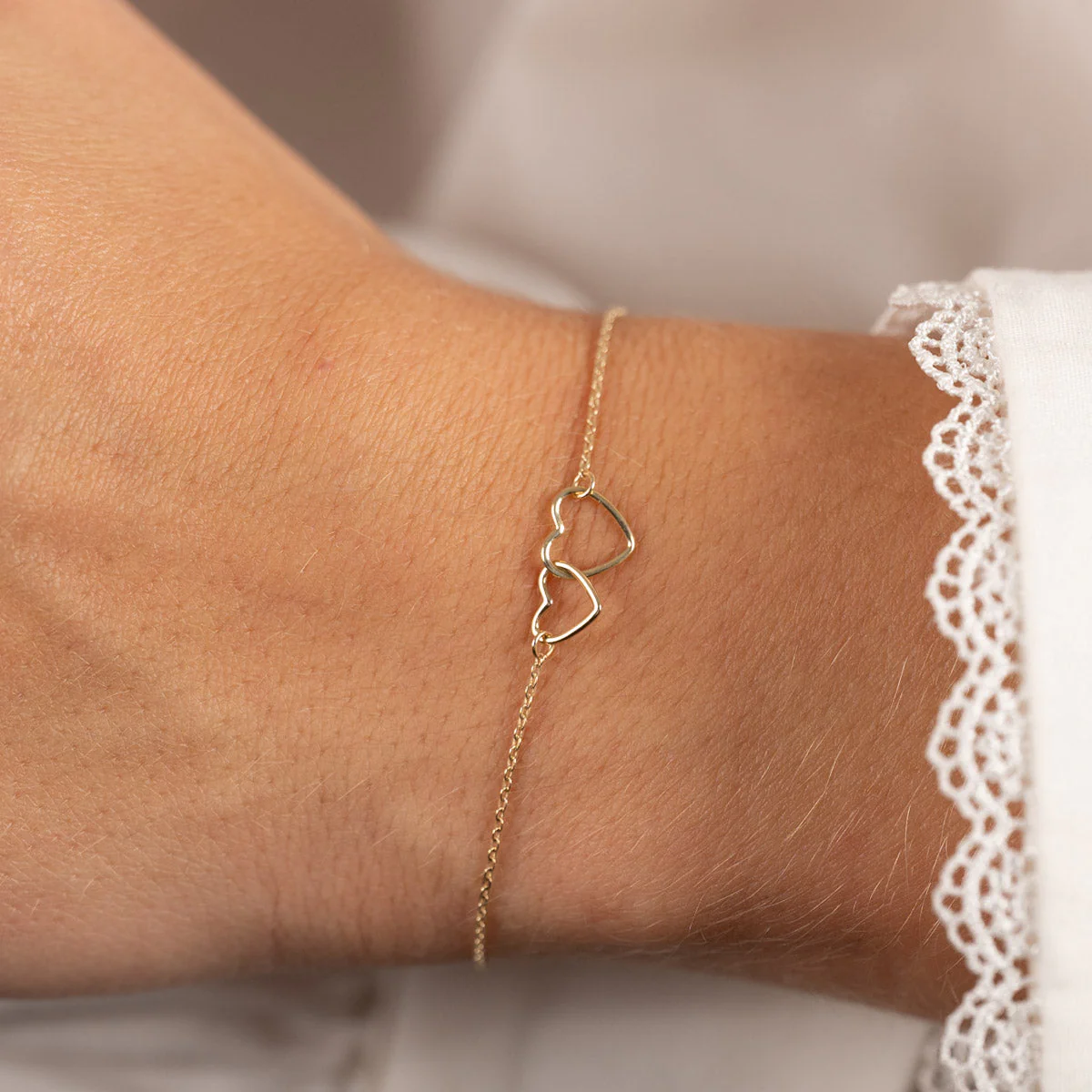 MILA SOLID GOLD BRACELET - Image 5