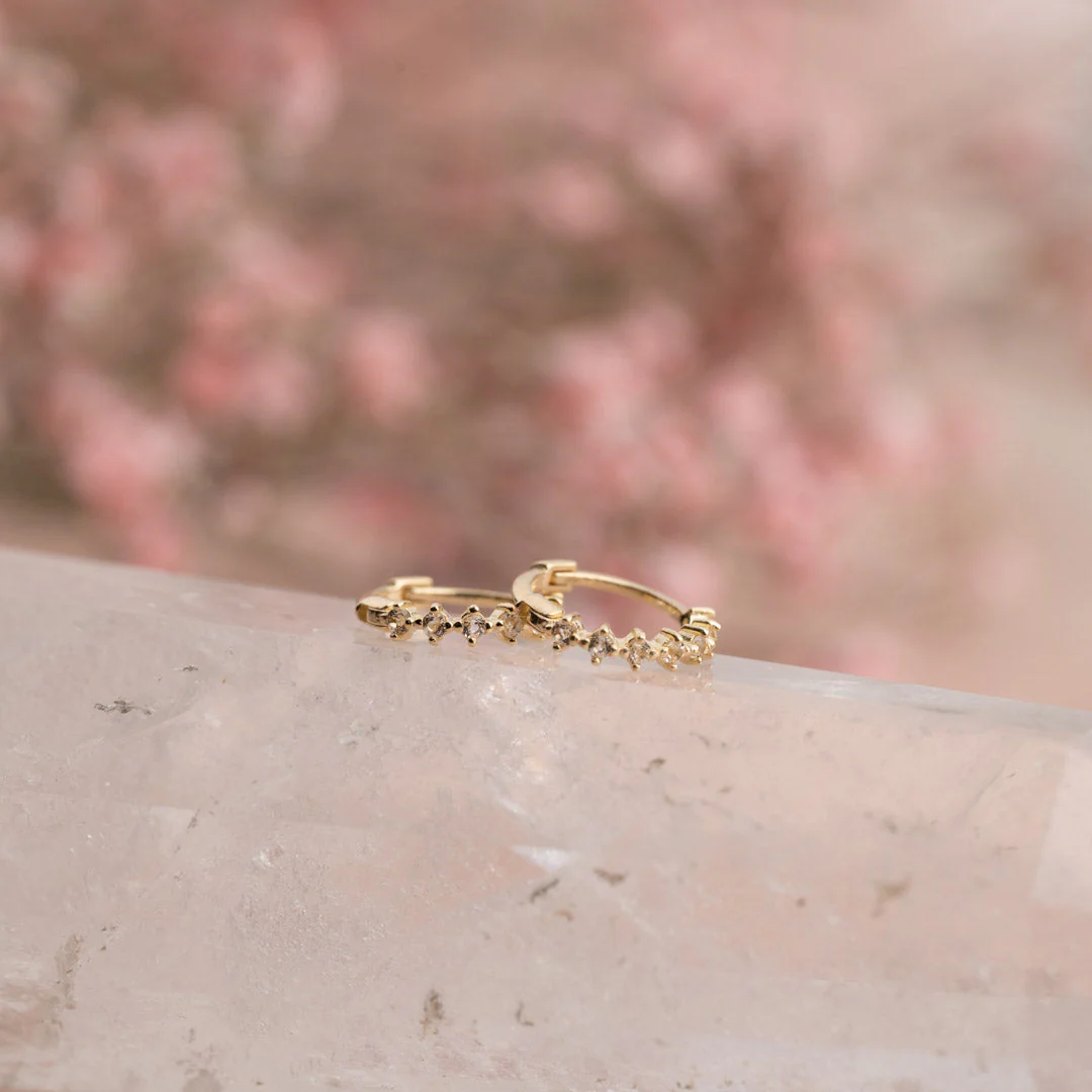 MILEY WHITE TOPAZ SOLID GOLD EARRING - Image 7