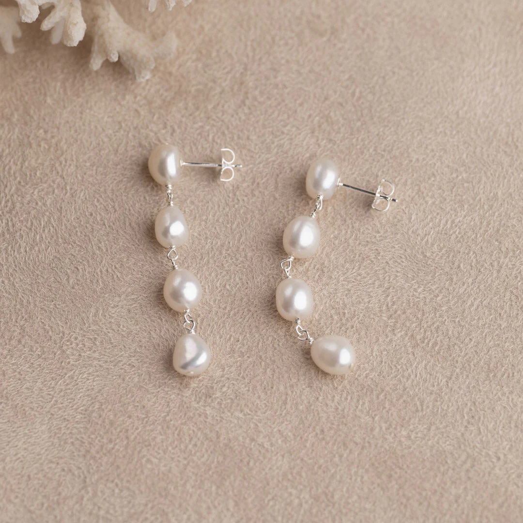 MOLLIE PEARL SILVER EARRING - Image 3