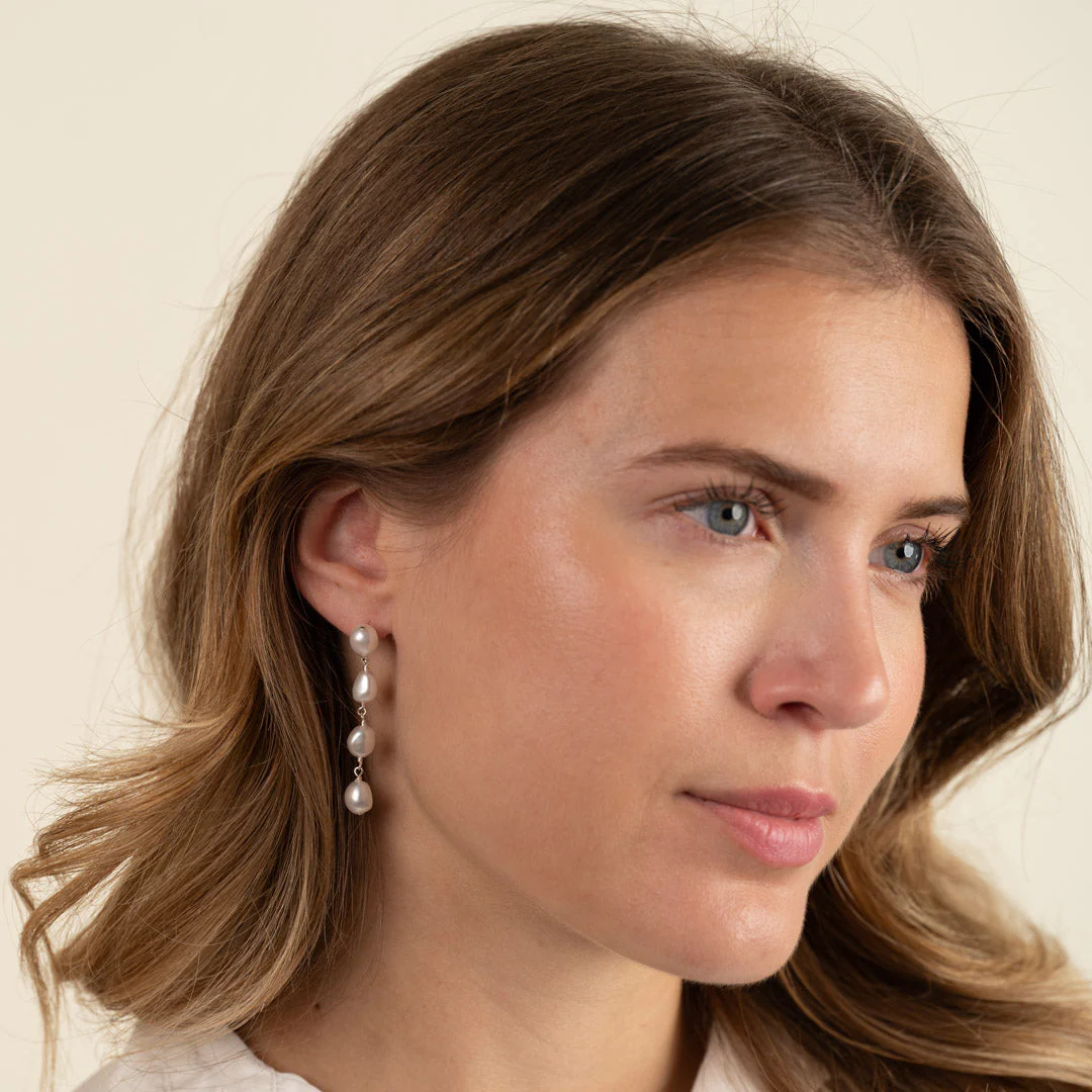 MOLLIE PEARL SILVER EARRING - Image 4