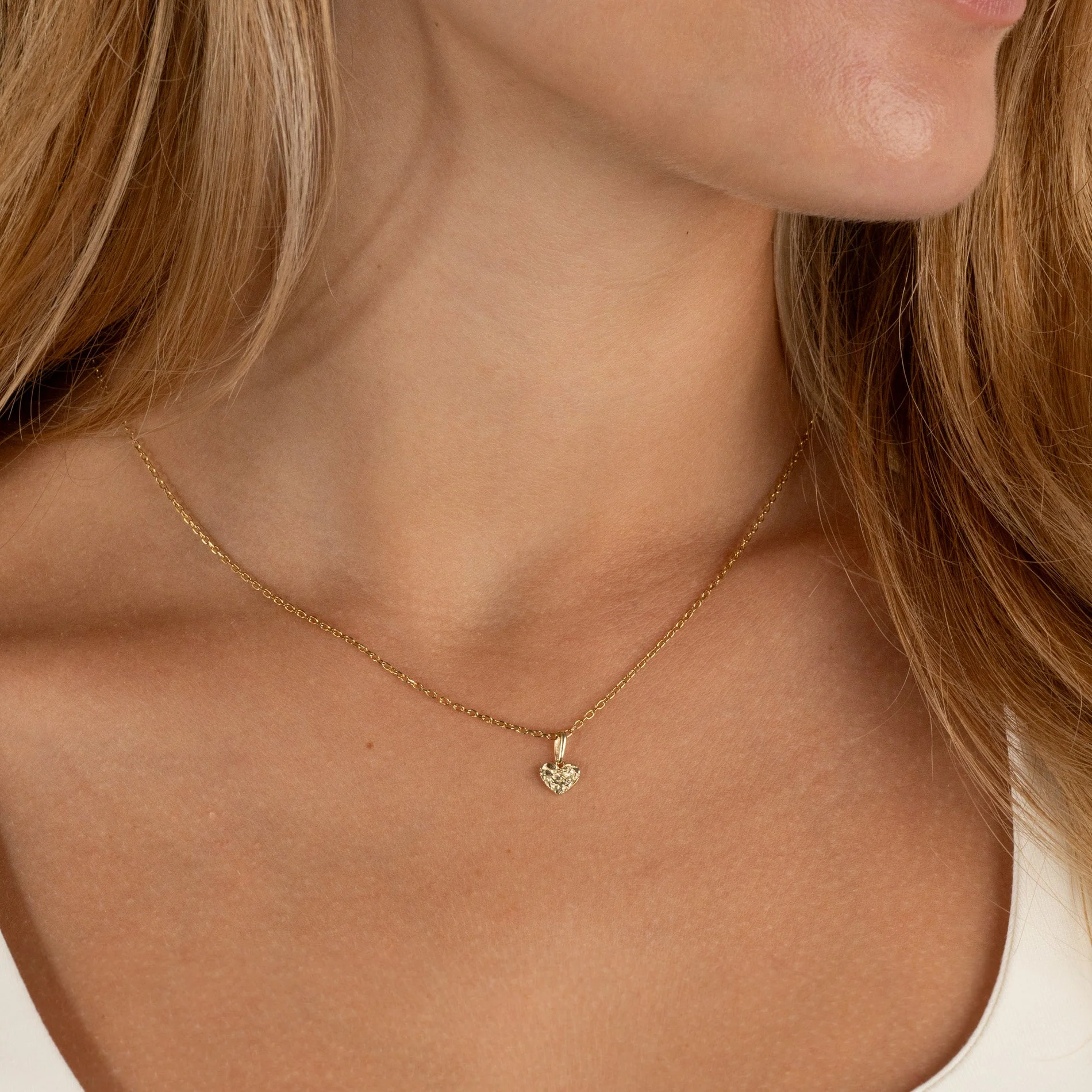 MOLTEN HEART SOLID GOLD PENDANT - Image 4