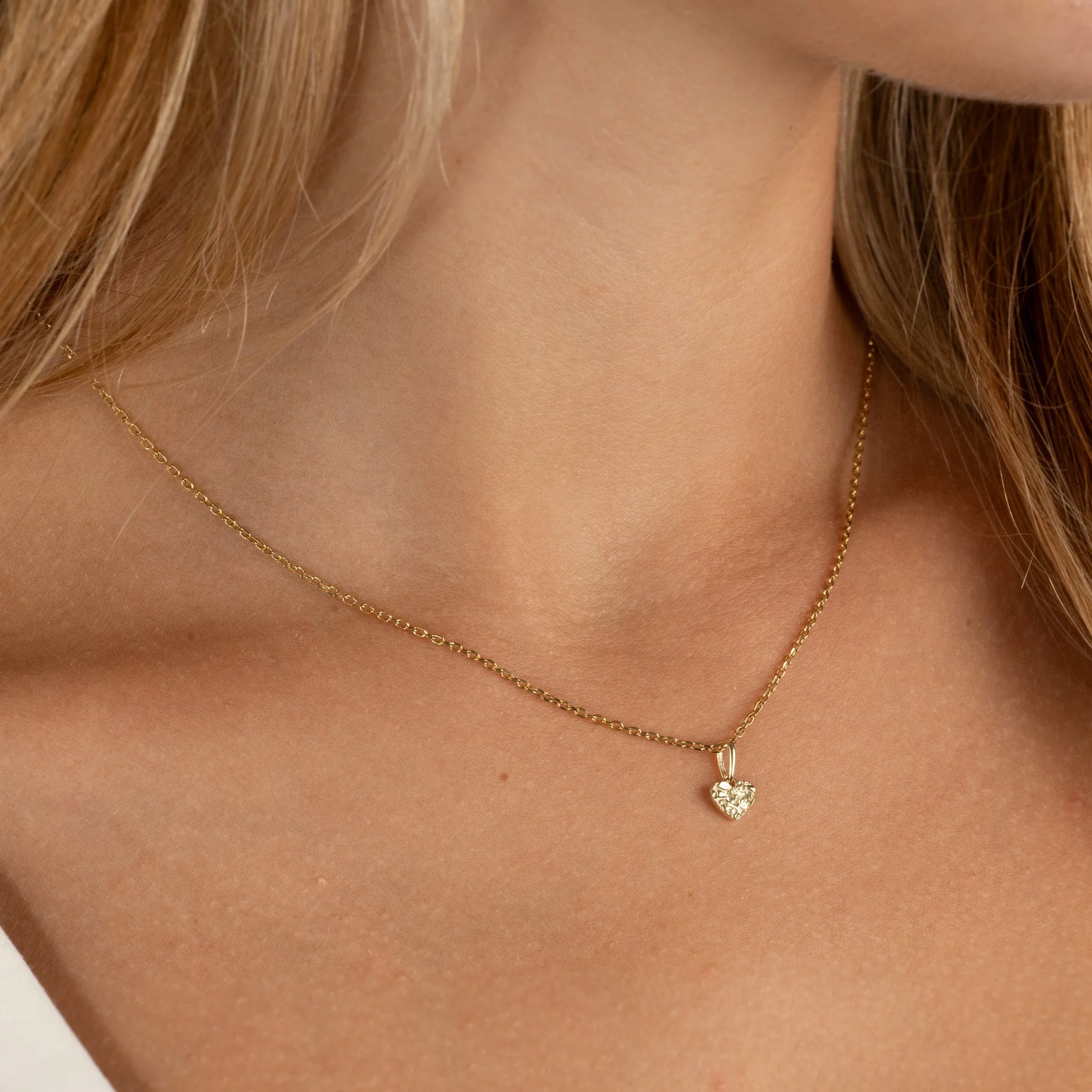 MOLTEN HEART SOLID GOLD PENDANT - Image 6