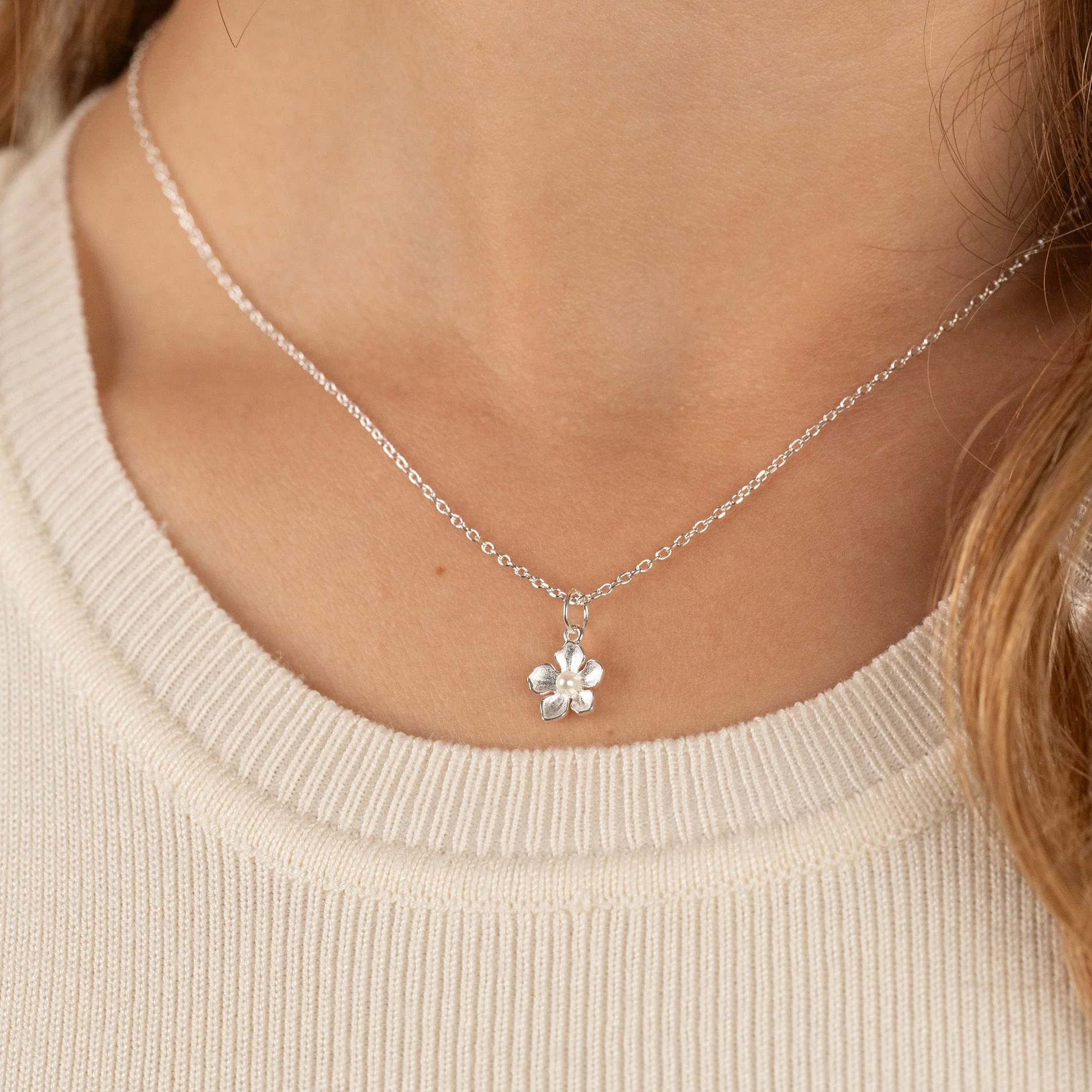 MONA PEARL SILVER PENDANT - Image 3