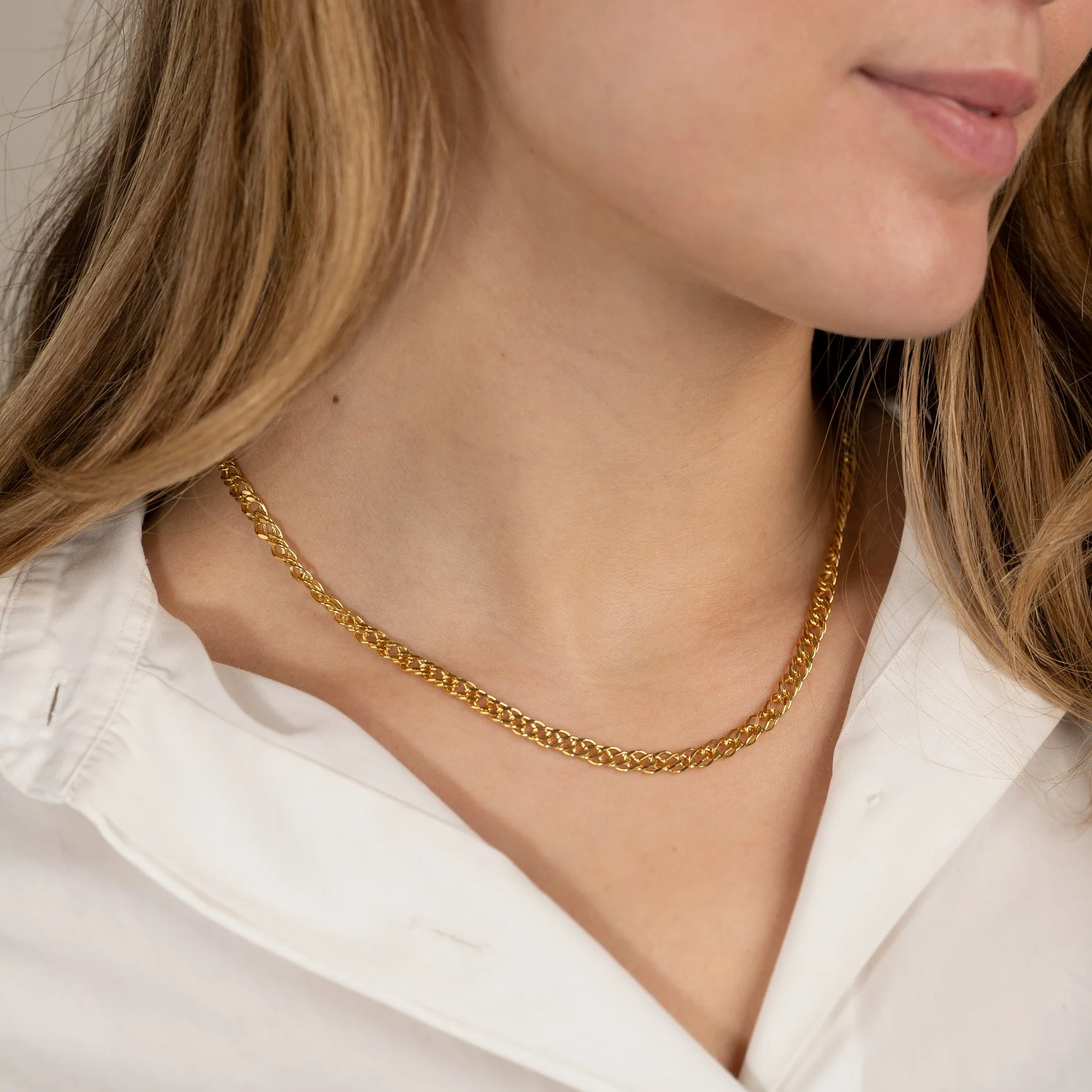 MYNTE LARGE GOLDEN CHAIN - Image 3