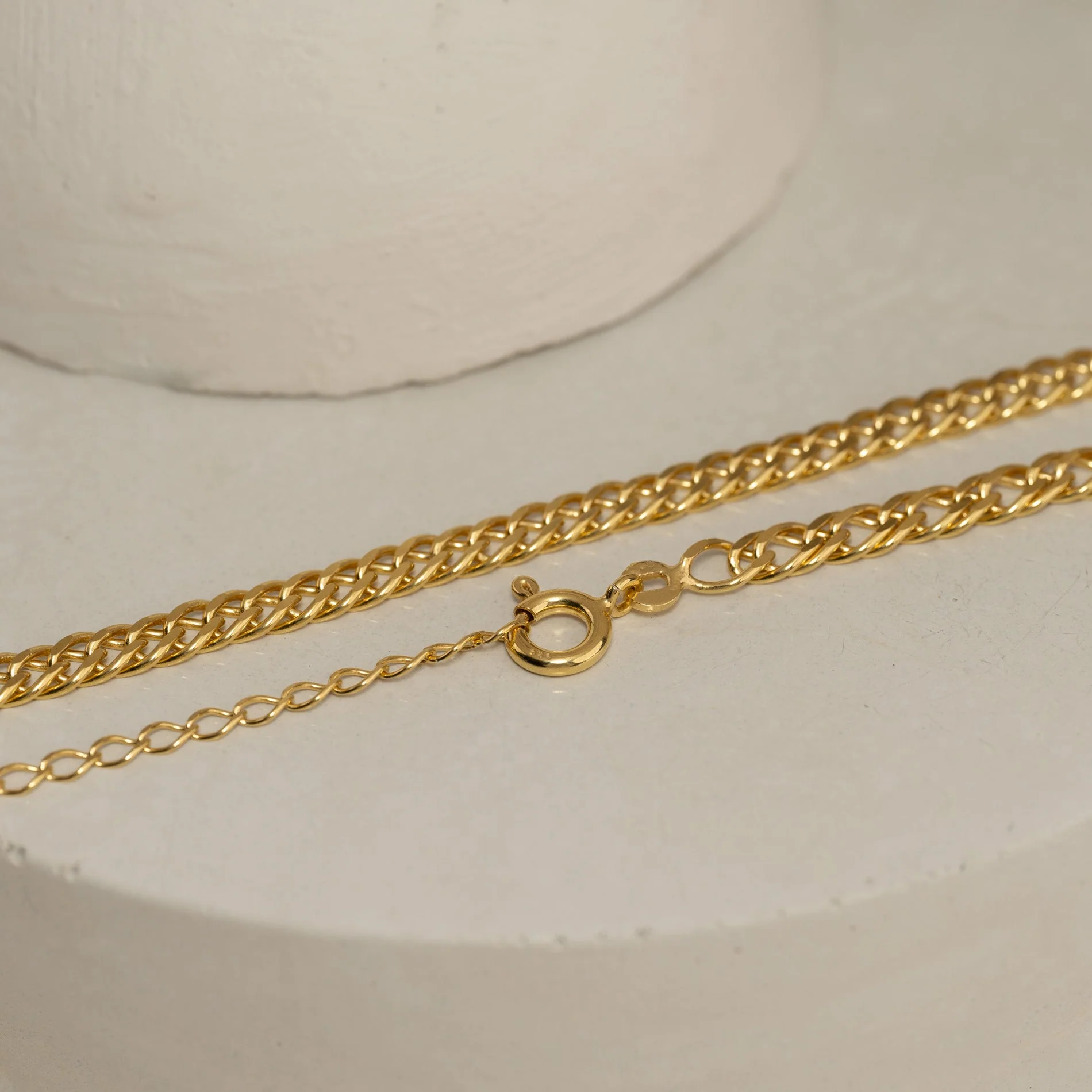 MYNTE LARGE GOLDEN CHAIN - Image 6