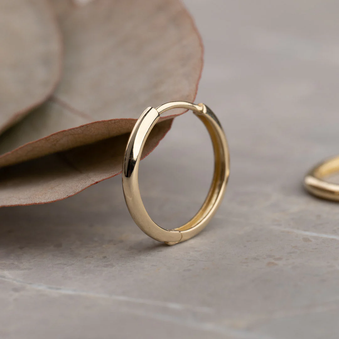 NANCY SOLID GOLD CREOL EARRING - Image 5