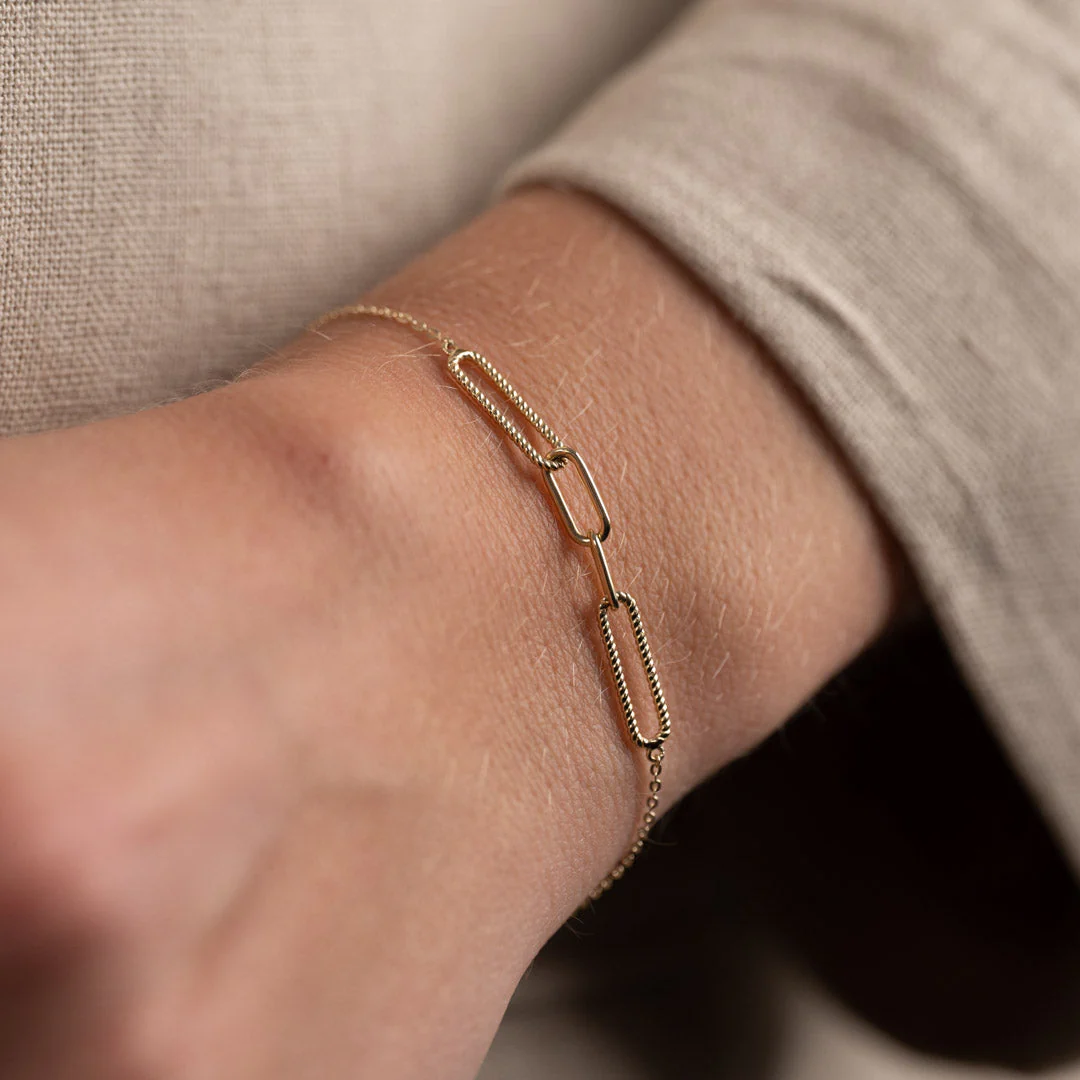 NATALIE SOLID GOLD BRACELET - Image 2
