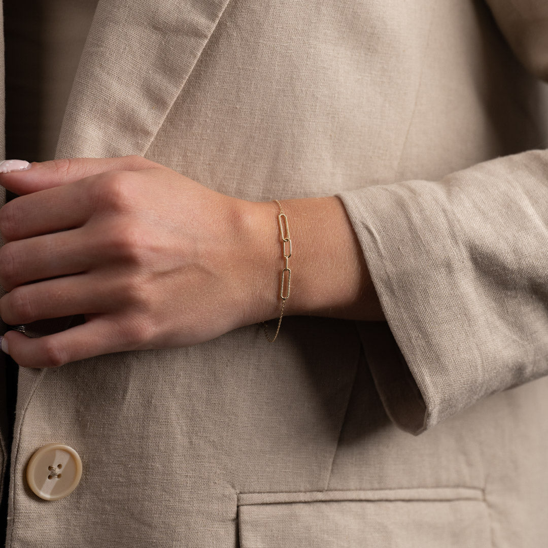NATALIE SOLID GOLD BRACELET - Image 7