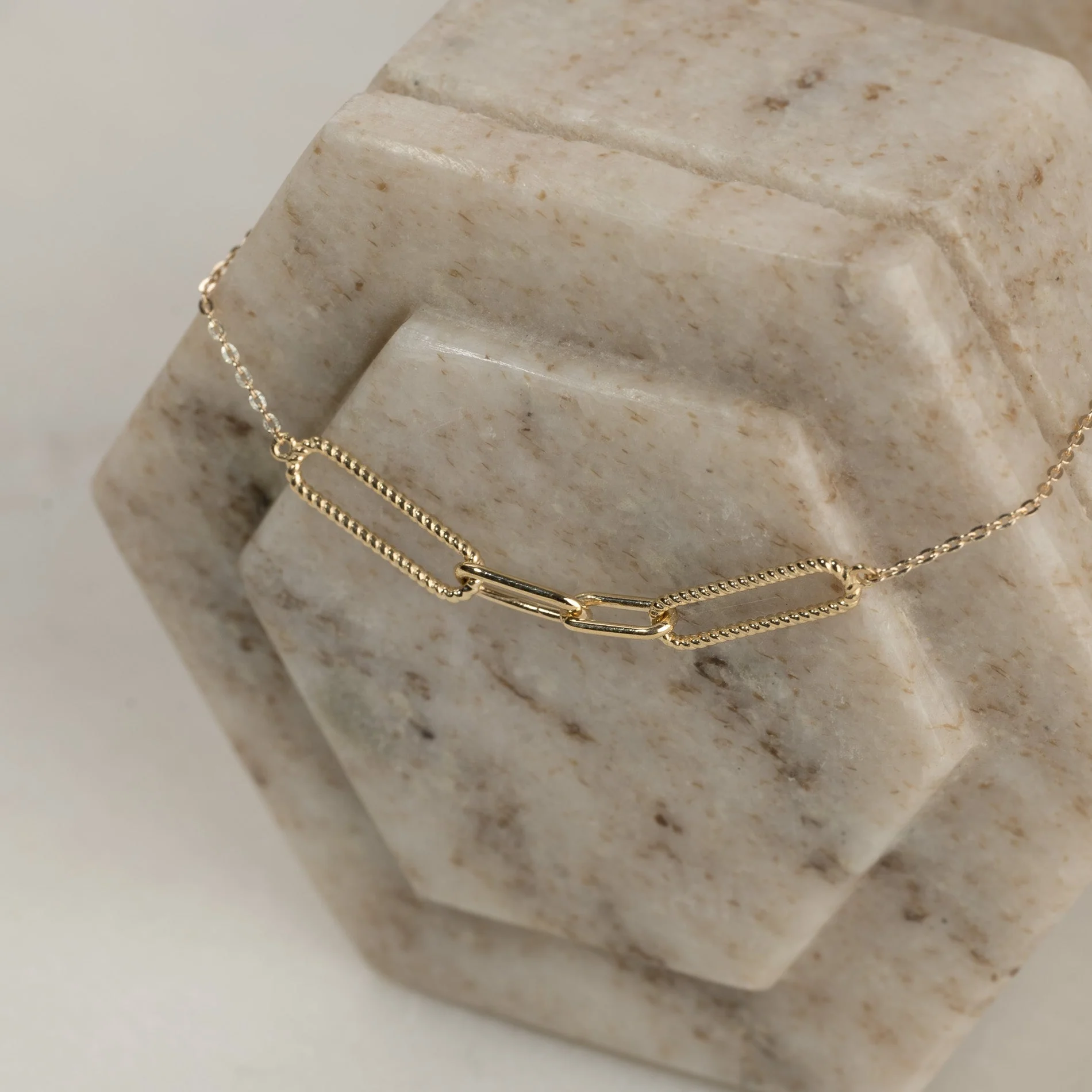 NATALIE SOLID GOLD BRACELET - Image 8