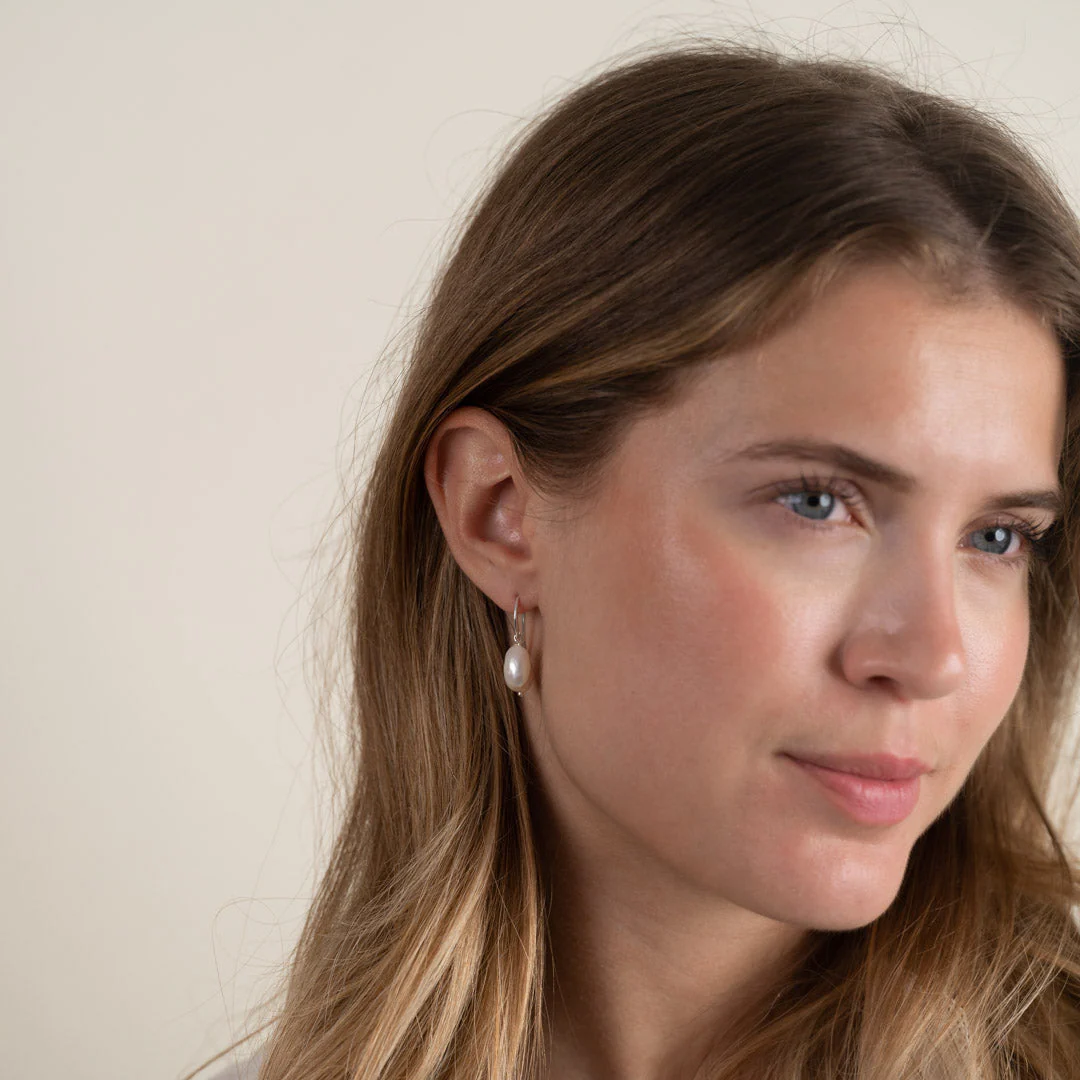 NOELLA PEARL SILVER HOOK EARRING - Image 6