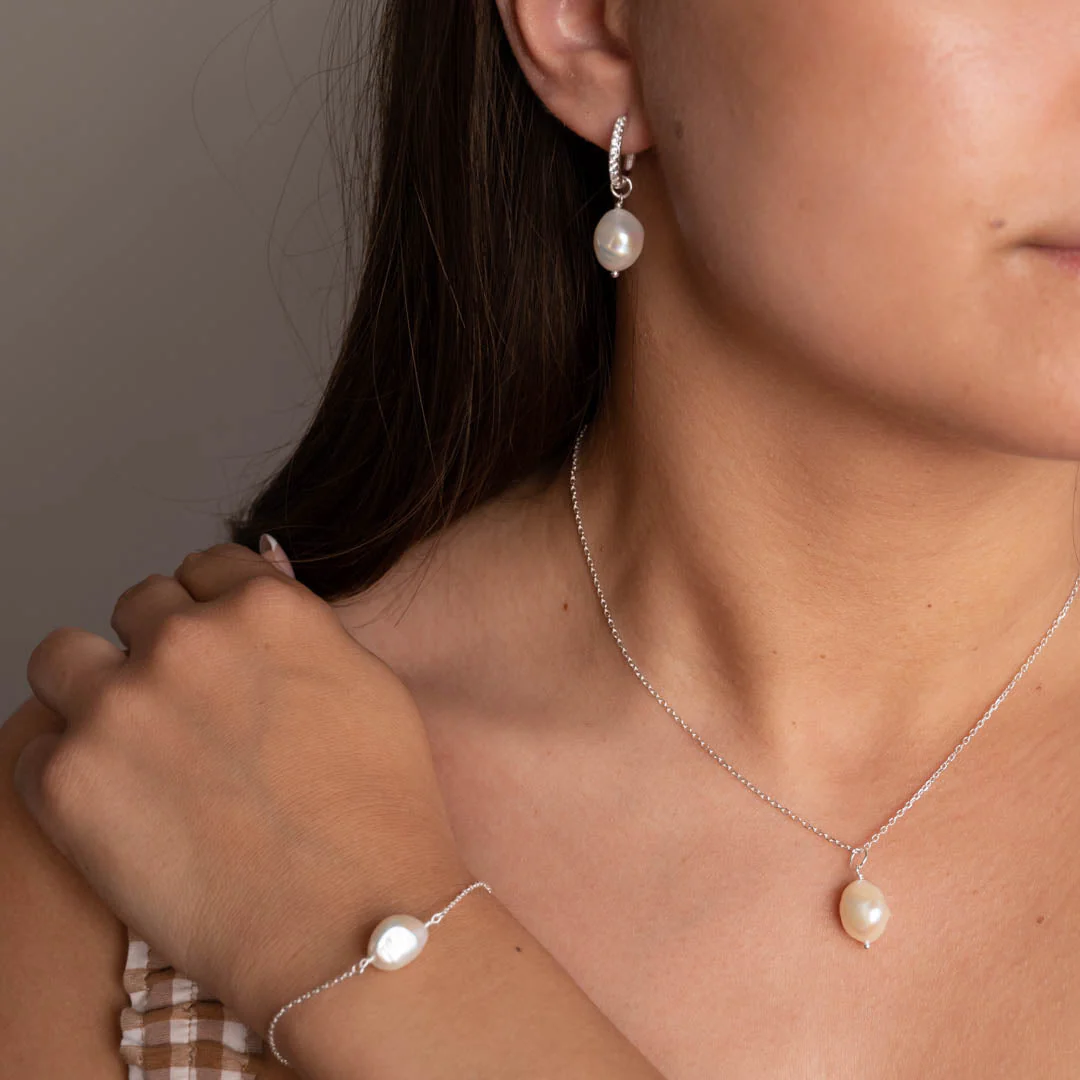 NOELLA PEARL SILVER ZIRCONIA CREOL EARRING - Image 6