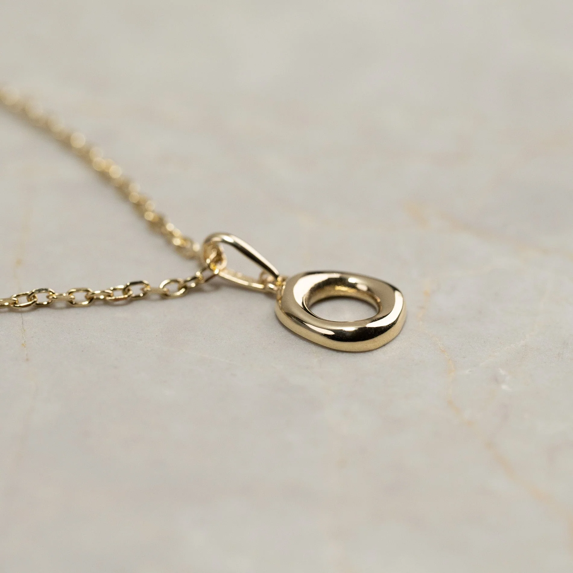 OLEA SOLID GOLD PENDANT - Image 5
