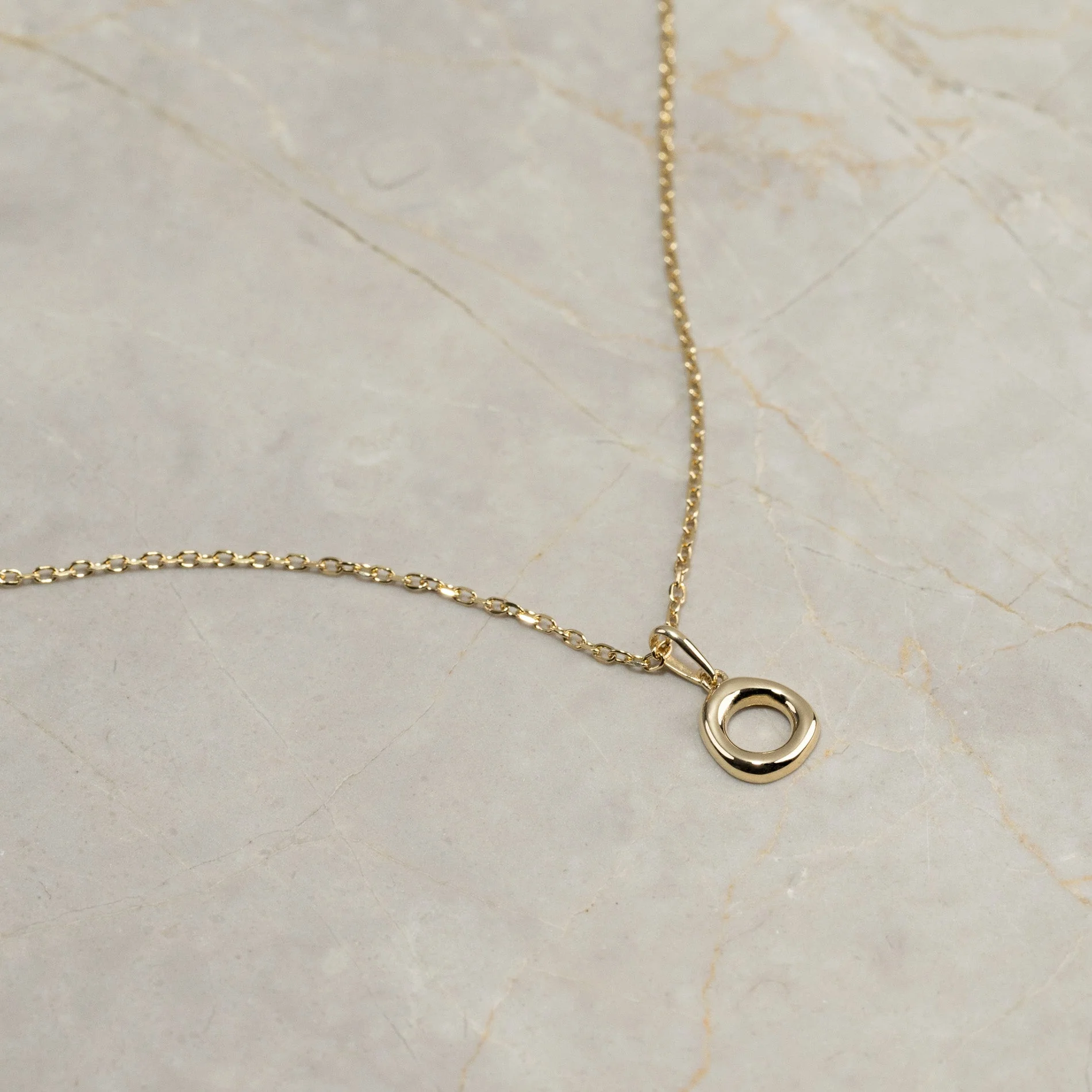 OLEA SOLID GOLD PENDANT - Image 6